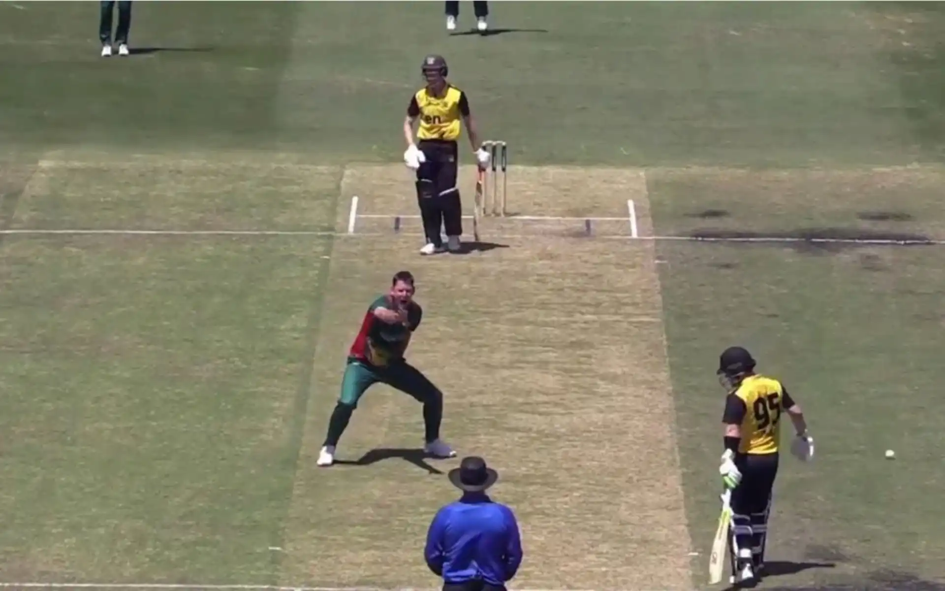 Western Australia faced a bizarre collapse in the Australia One Day Cup [Source: @IExpressSports/x.com]