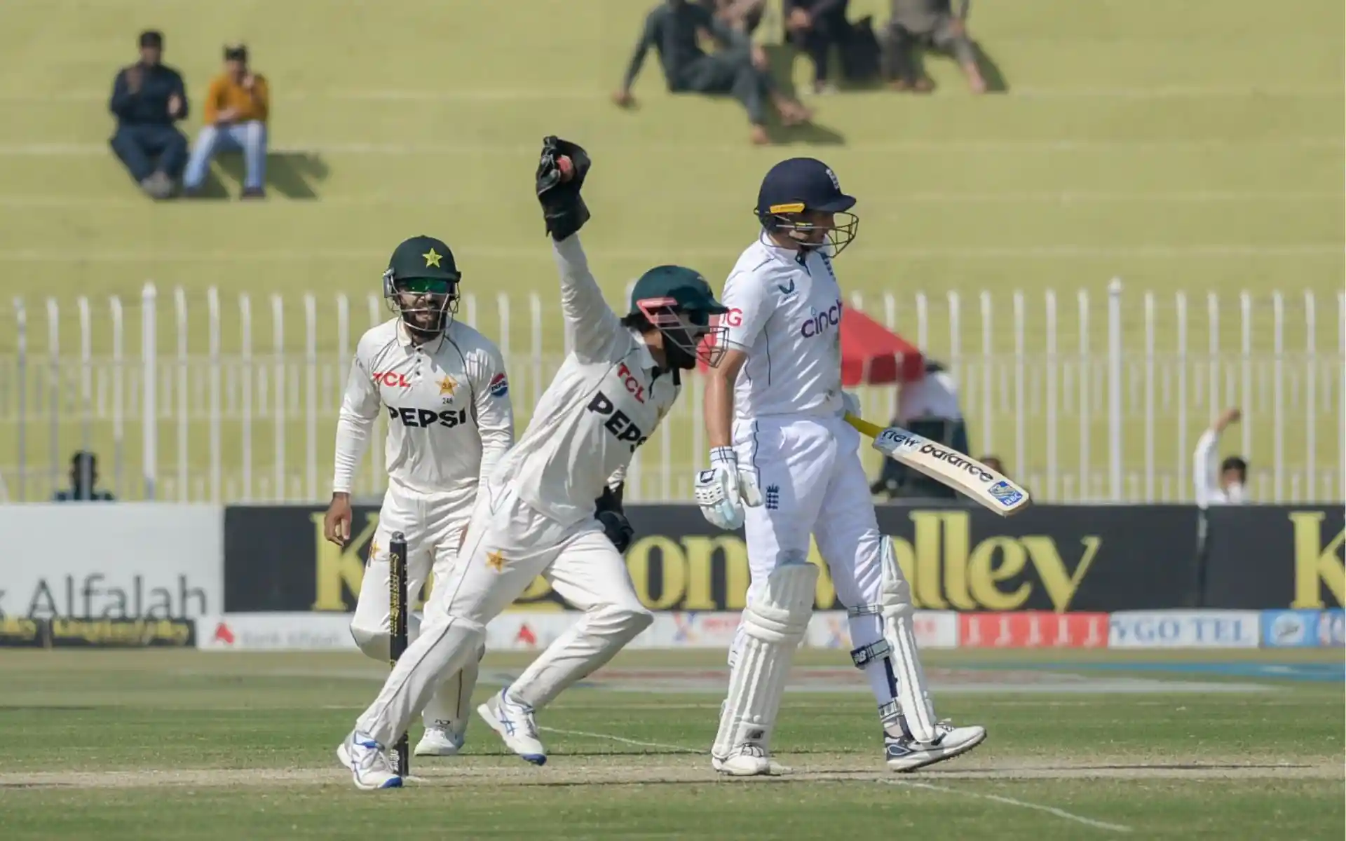 PAK Vs ENG 3rd Test Day 3 Highlights: Noman Ali, Sajid Jolt England ...