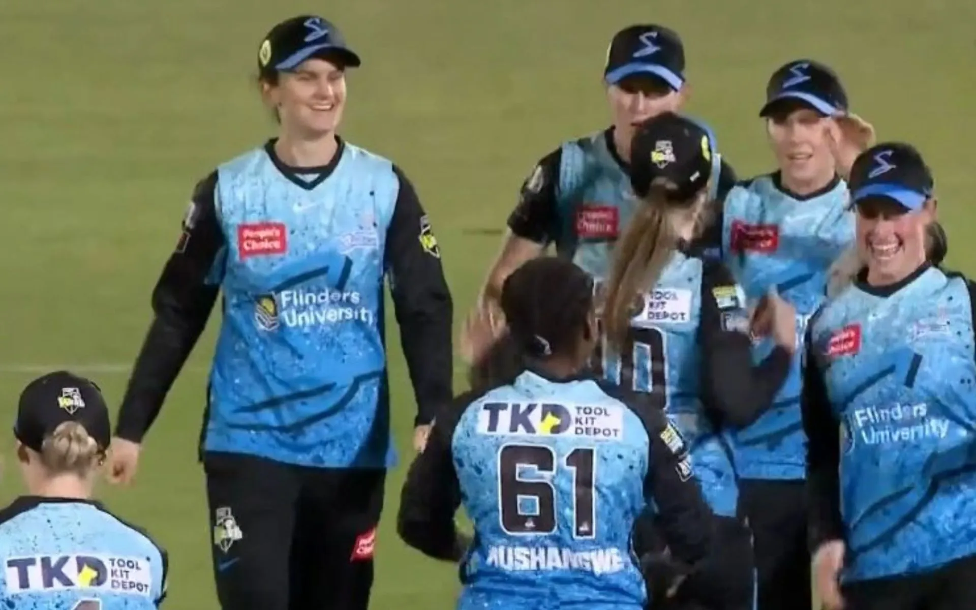 The Adelaide Strikers last season (X.com/@muffadal_vohra)