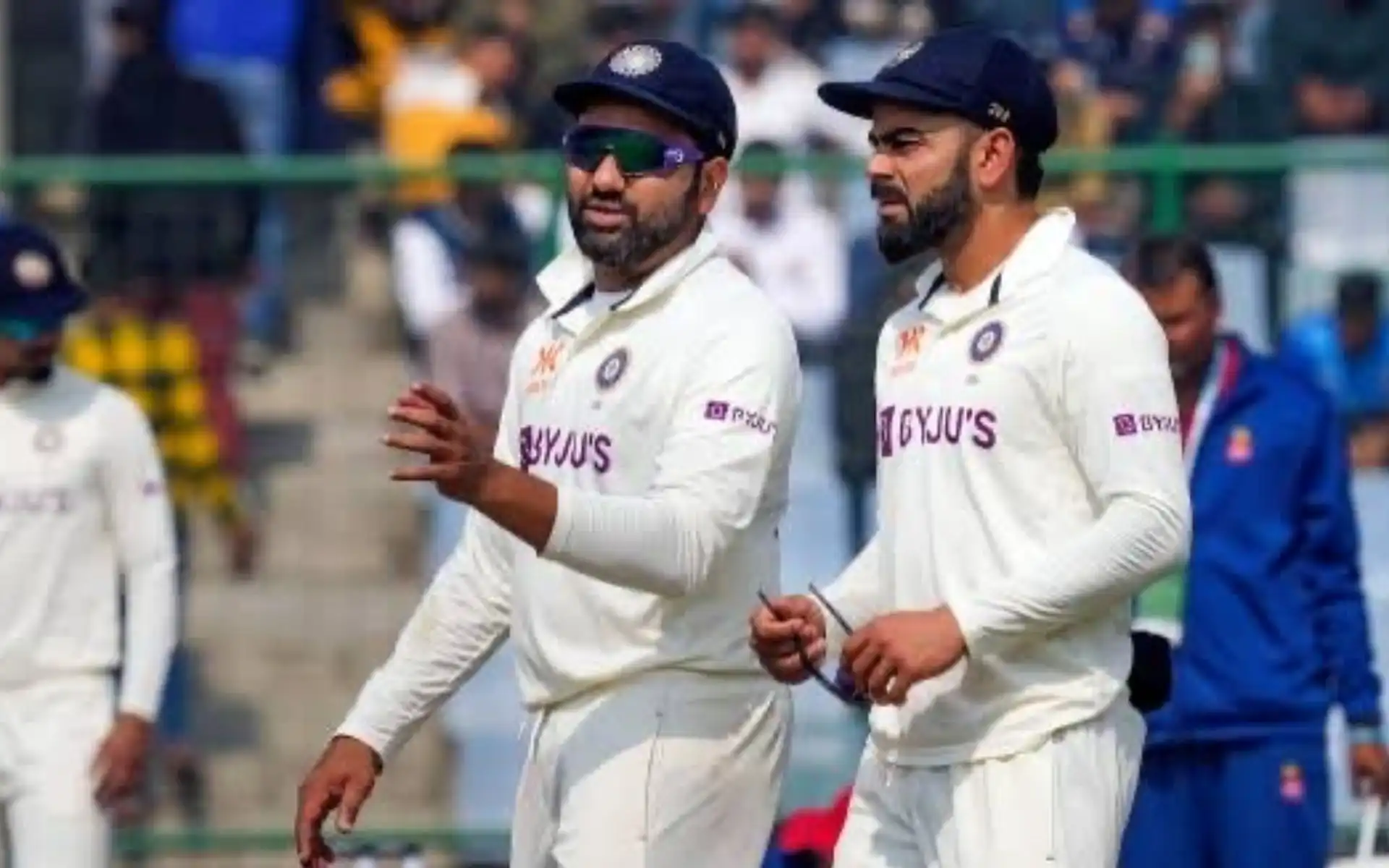 Virat Kohli and Rohit Sharma having a chat [Source: @chinmayshah28/X.com]