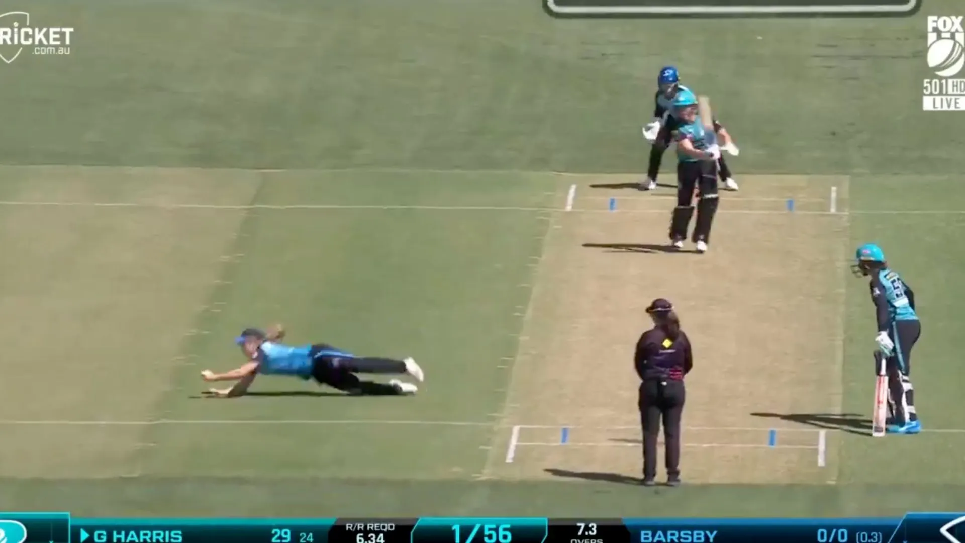 Jemma Barsby's outstanding catch [Source: Screengrab/@WBBL/X]