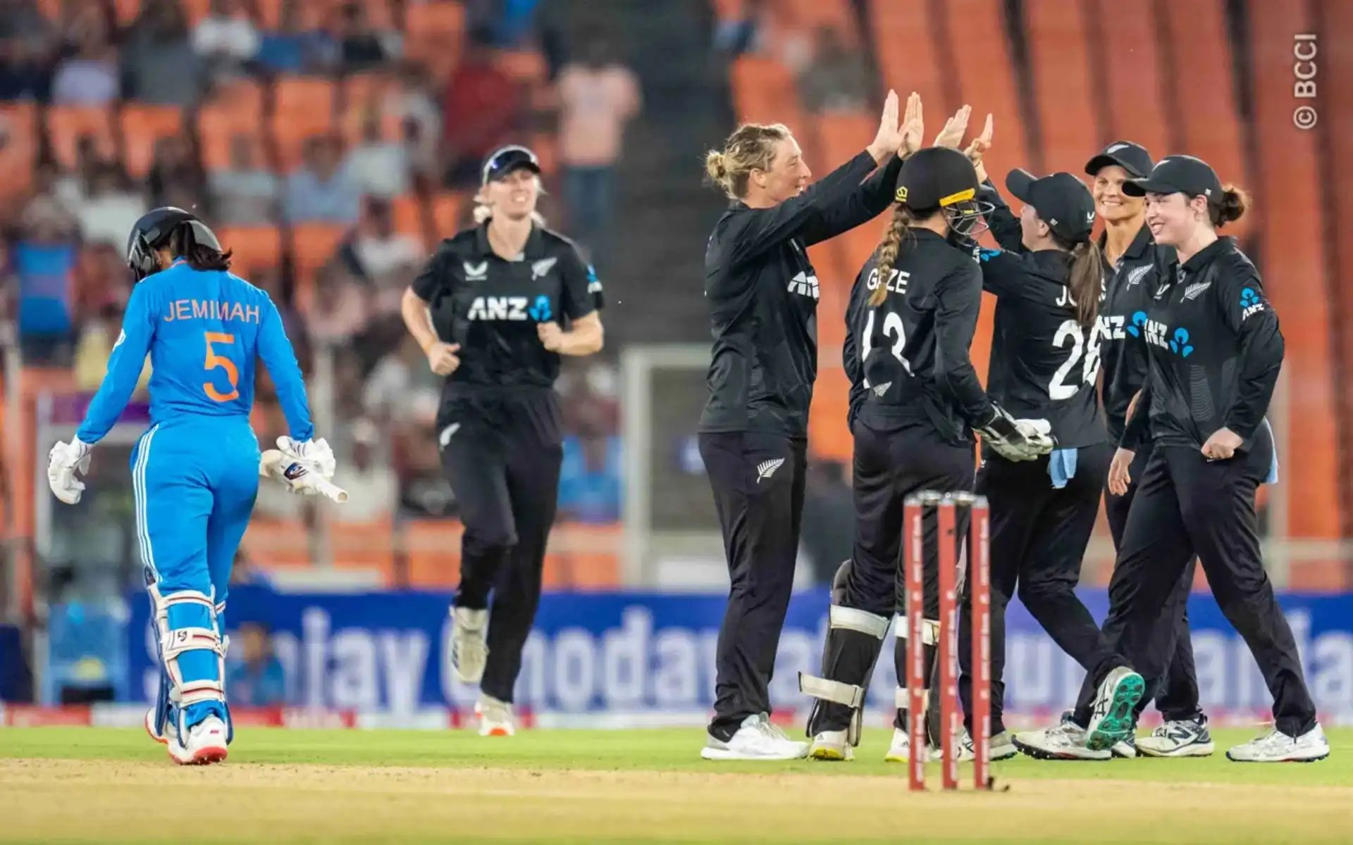 India Women lost 2nd ODI against New Zealand Women by 76 runs (source: @bcci/x)