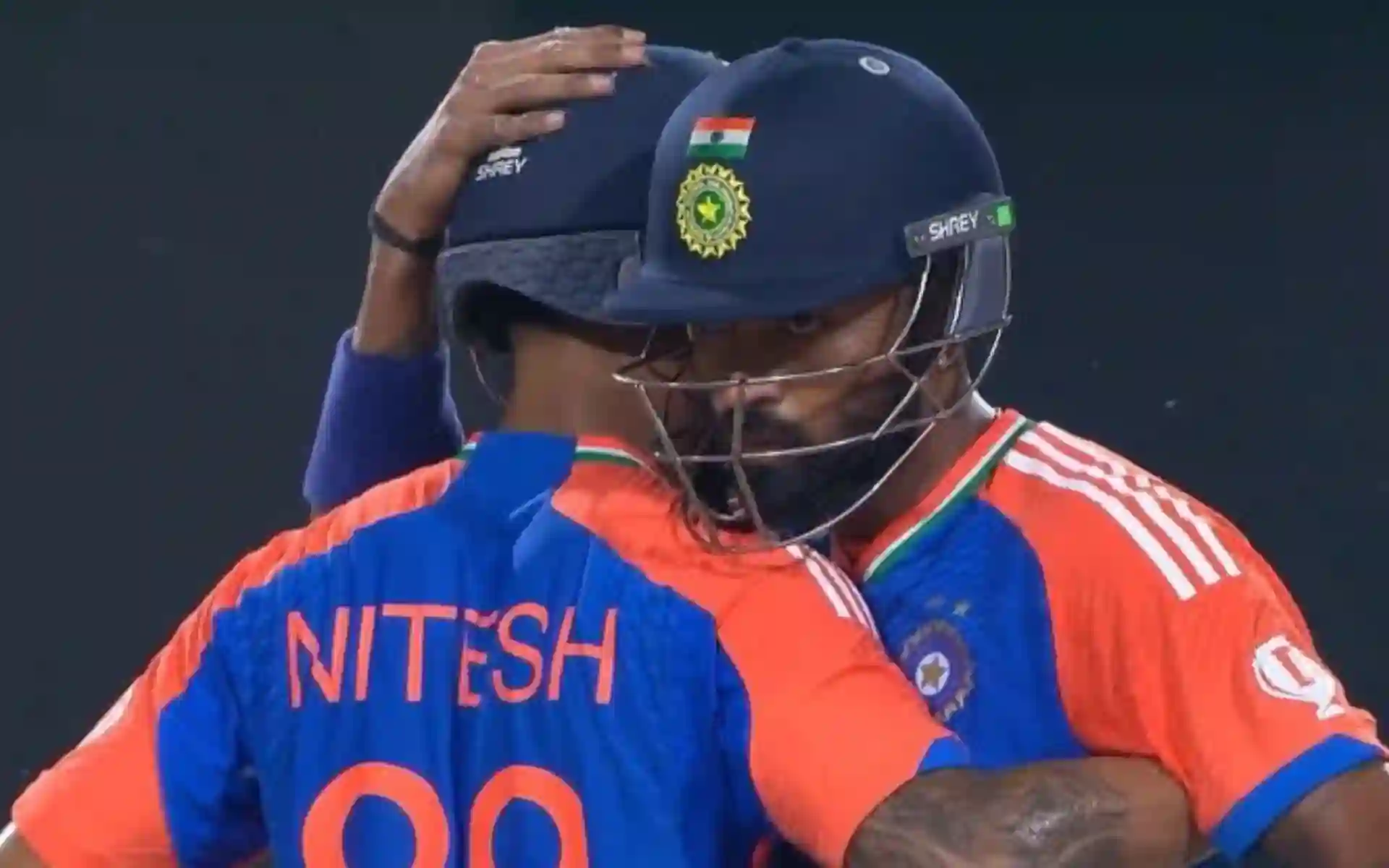 Nitish Kumar Reddy with Hardik Pandya (Source:@LoyalSachinFan/X.com)