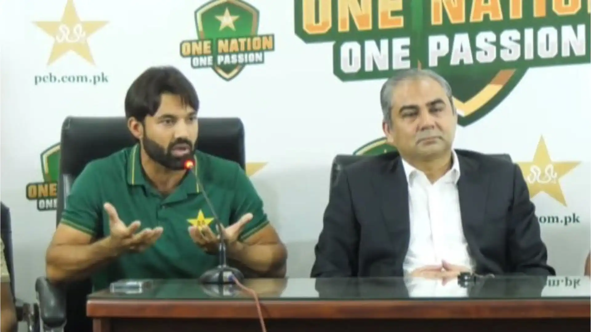 Mohammad Rizwan with PCB chief Mohsin Naqvi [Source: @mufaddal_vohra/X]
