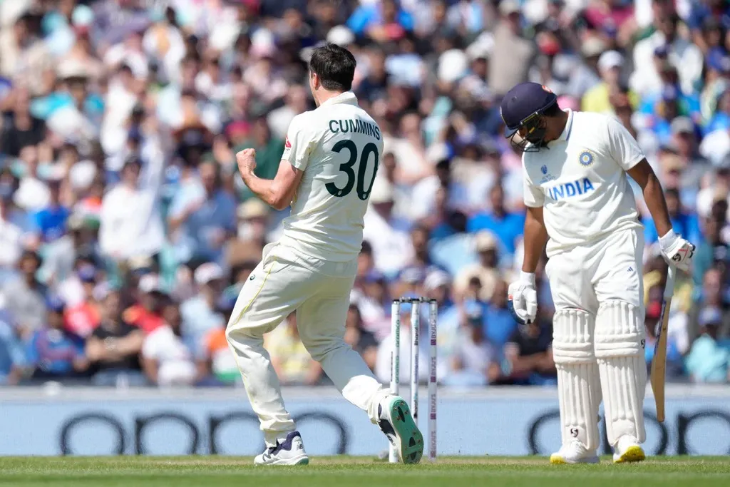 Cummins in action Vs Rohit [Source: @cricketpakcompk/X.Com]
