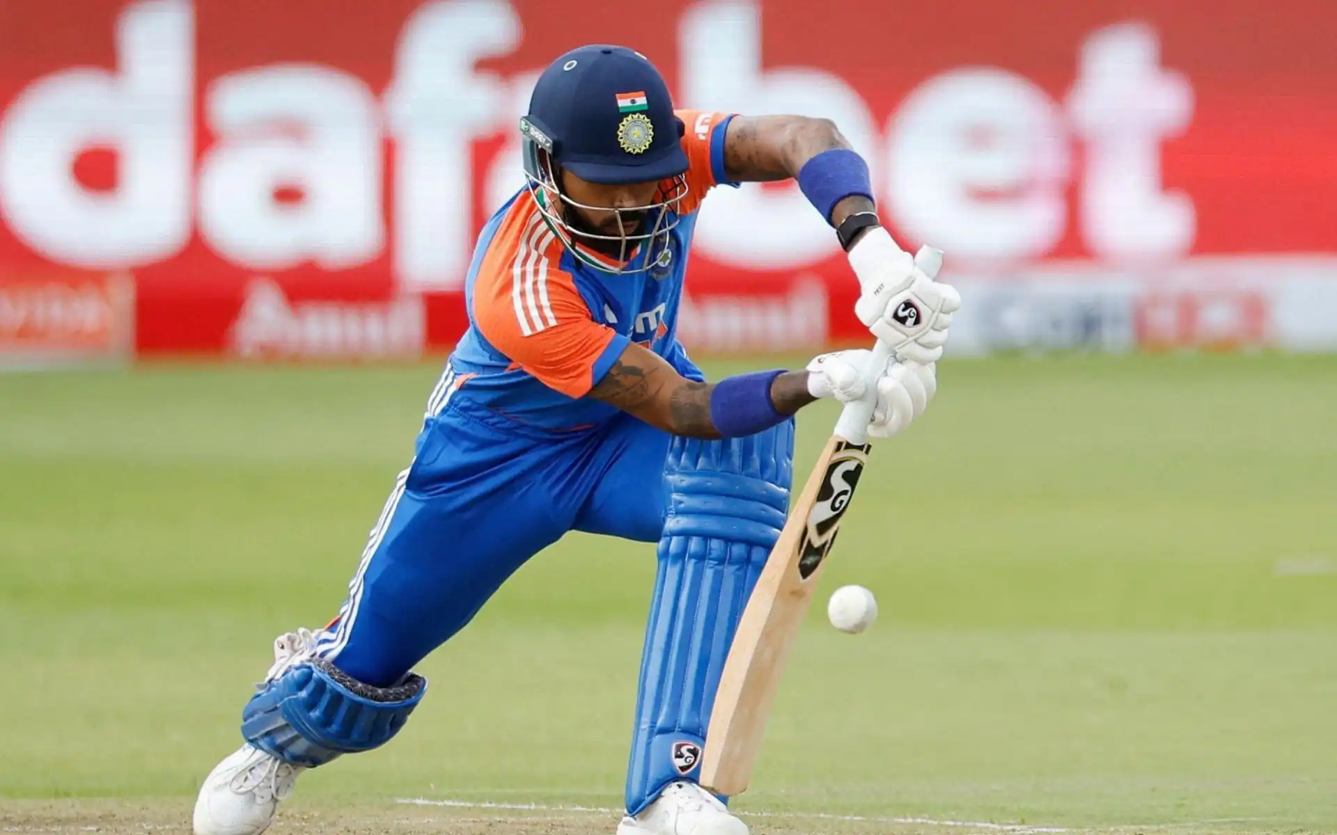 Hardik Pandya Equals Rohit's Dot Ball Record in India's Defeat to South Africa Hardik Pandya Equals Rohit's Dot Ball Record in India's Defeat to South Africa