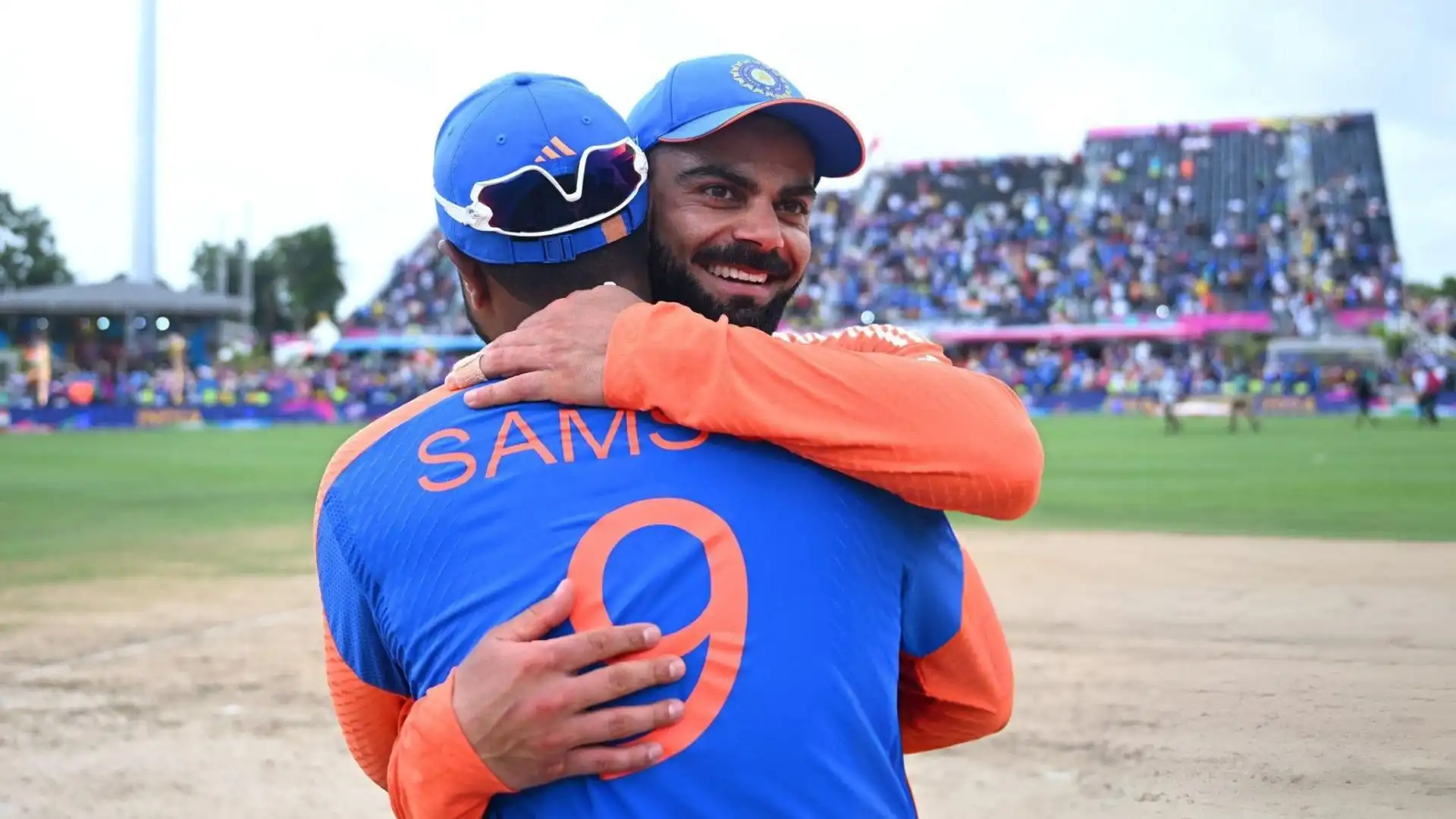 Sanju Samson with Virat Kohli [Source: @CricCrazyJohns/X]