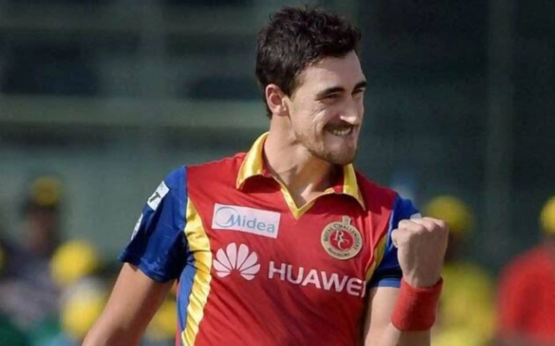 Mitchell Starc in RCB Jersey [Source: @ImTanujSingh/x.com]