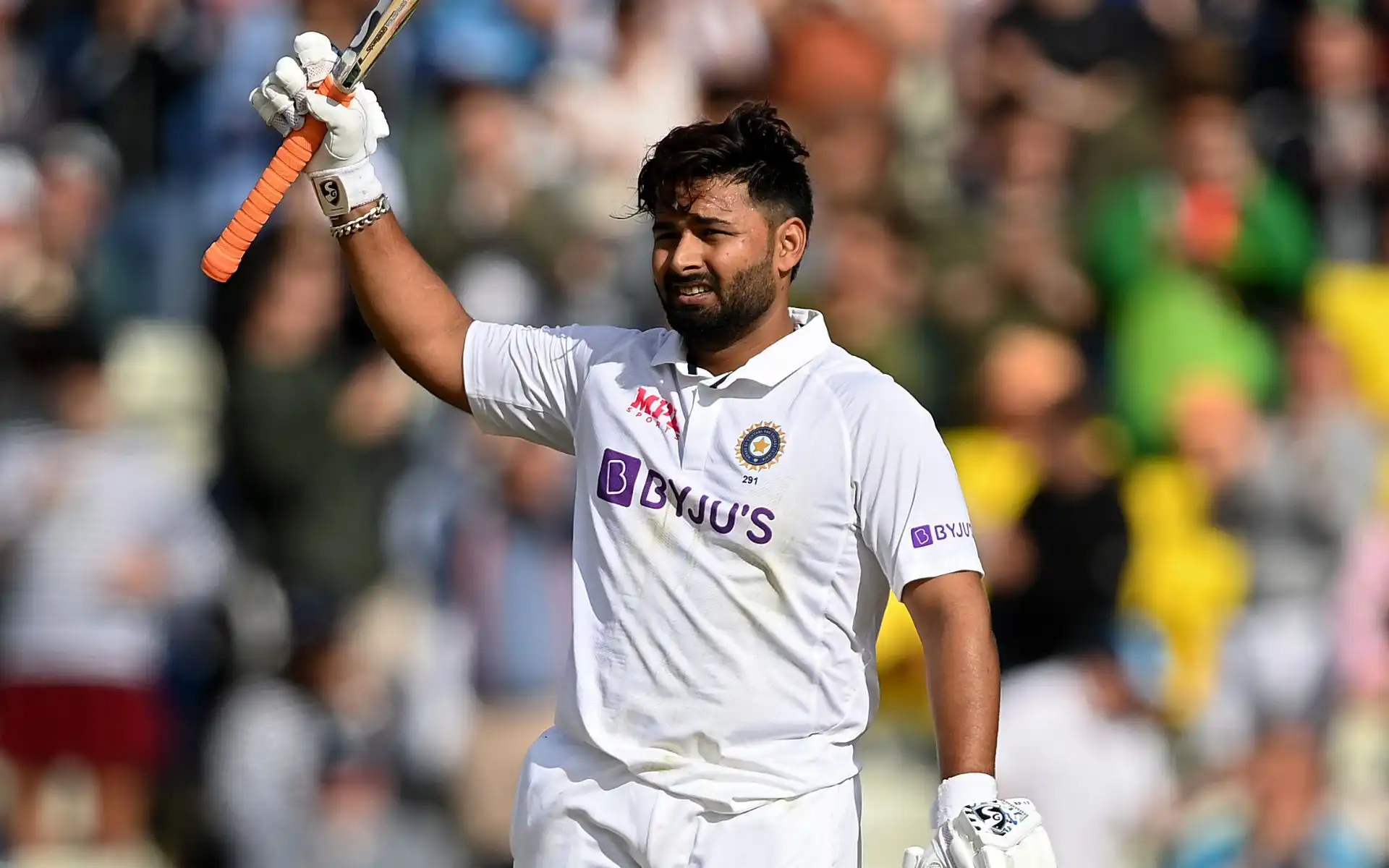Rishabh Pant during the 89 at the Gabba, Brisbane [Source: @Irfan_irru_17/x.com]