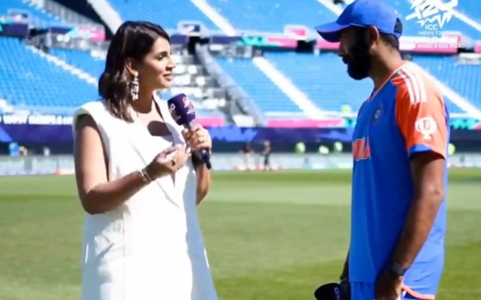 Sanjana interviewing Bumrah in T20 World Cup [Source: @ICC/Instagram]