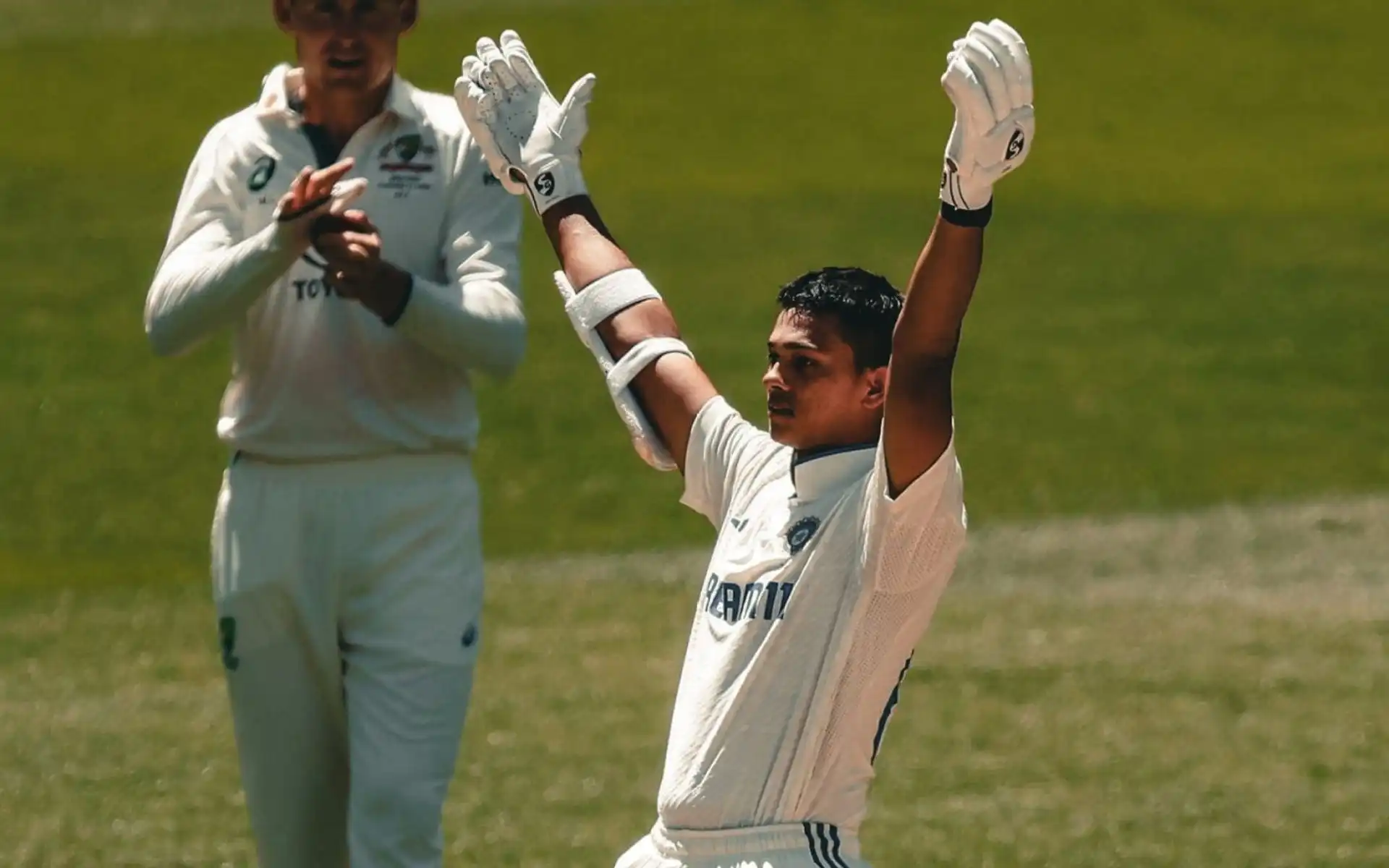 Yashasvi Jaiswal slams a ton against Australia at Perth [Source: @Rajiv1841/X.com]