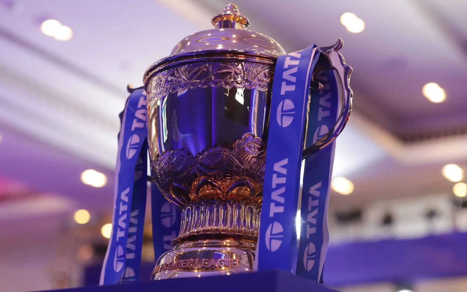 JioCinema Faces Technical Glitch For IPL Auction; Fans Express Frustration  On Social Media | OneCricket