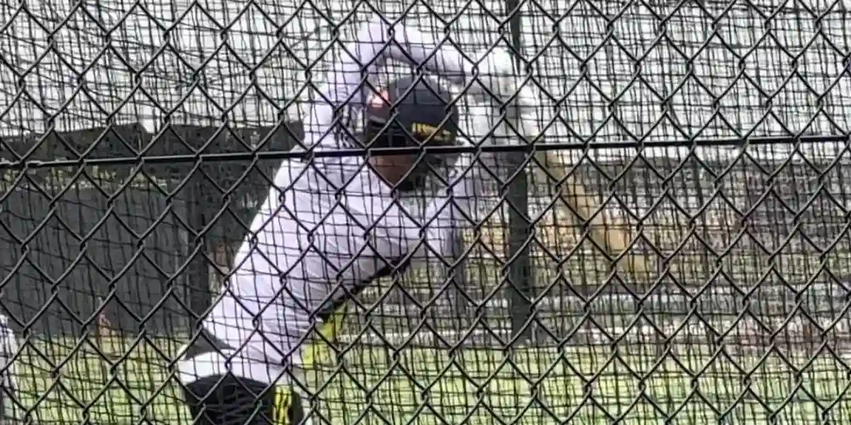Shubman Gill batting in nets [Source: @CricCrazyJohns/X]