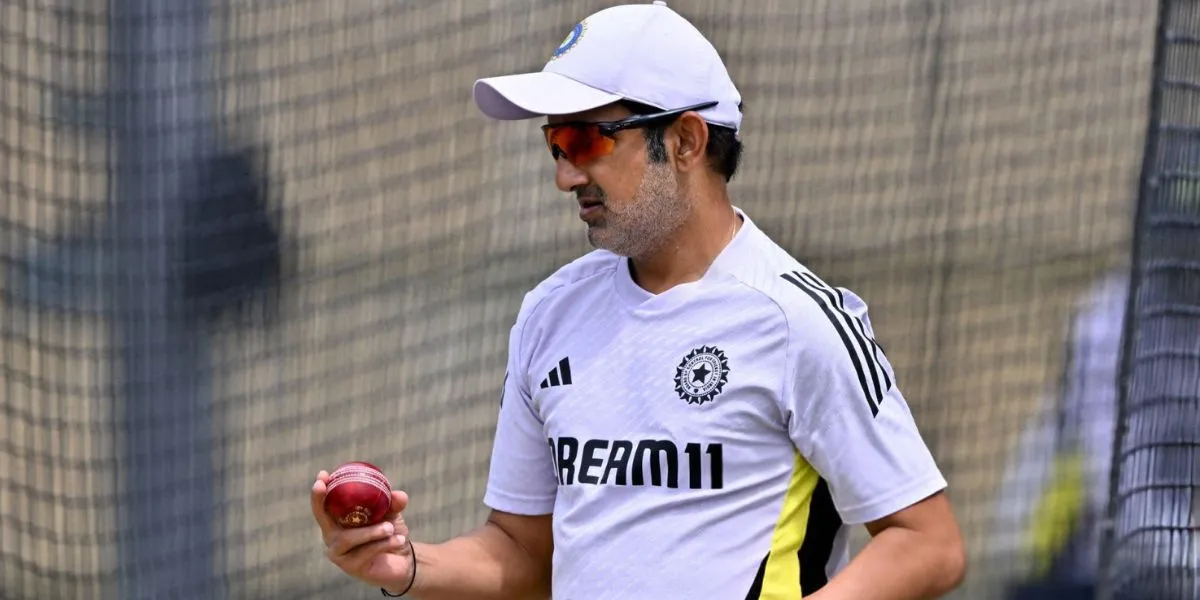 Gautam Gambhir flies back to Australia to rejoin India's squad [Source: @AwaaraHoon/X.com]