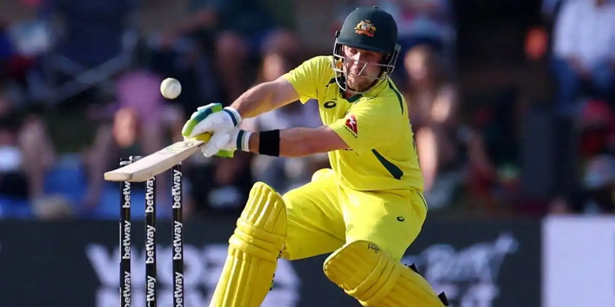 Josh Inglis for Australia [Source: @thecricketmen/x.com]