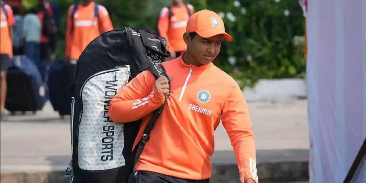 [Watch] India Keeper Mimics MS Dhoni's NoLook Throw vs UAE In U19 Asia