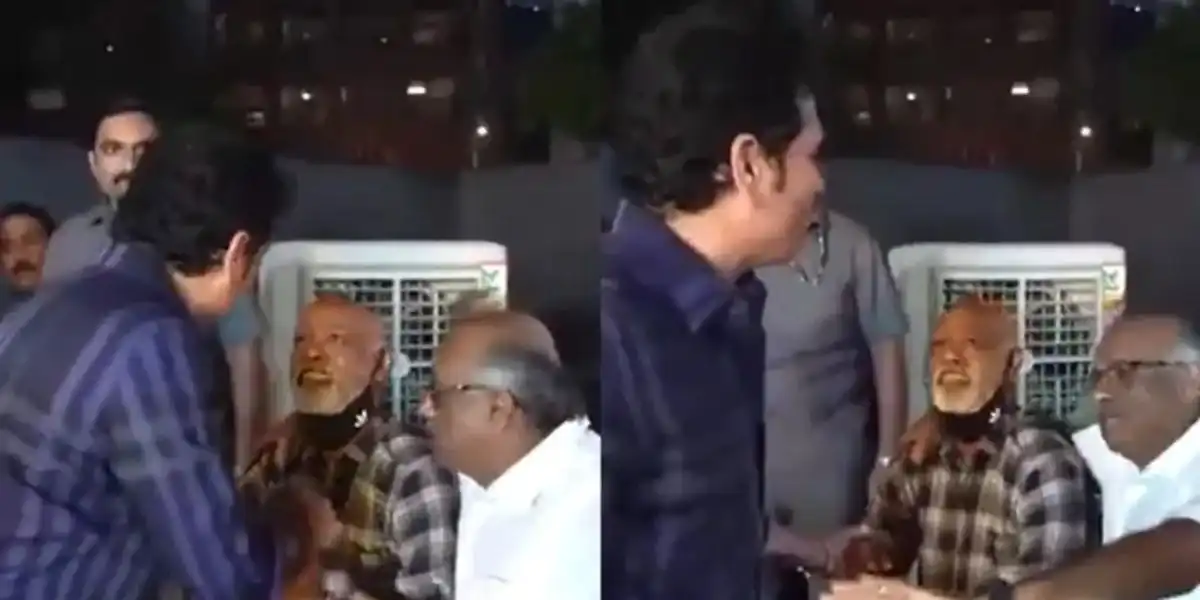 Vinod Kambli Refuses To Release Sachin Tendulkar's Hand [Source: ANI/X.com]