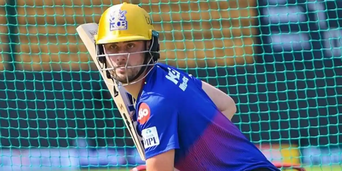 IPL 2025: 3 Players Who Have Left RCB For MI In Mega Auction