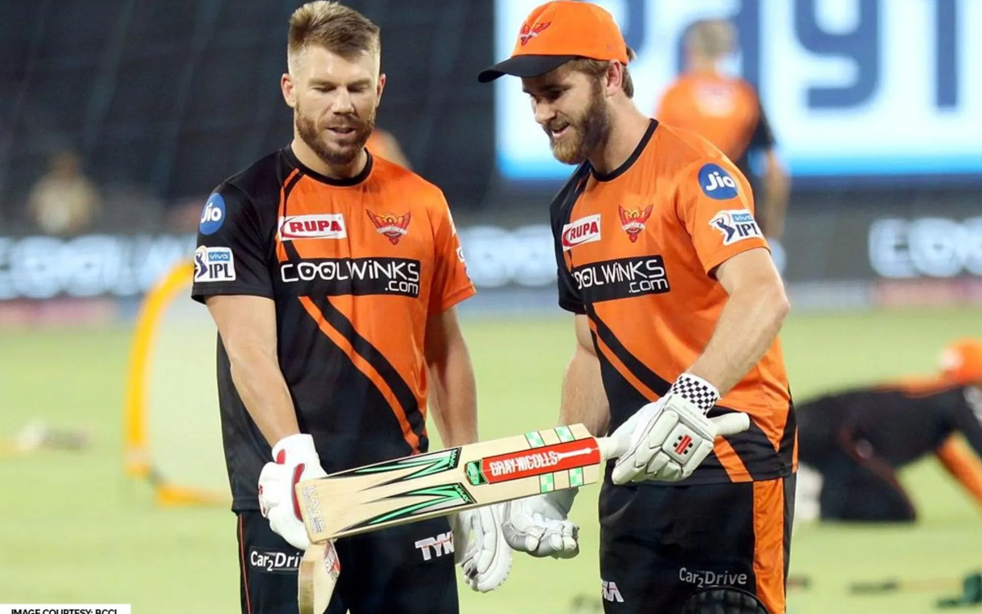 David Warner and Williamson - (Source:@Johns/X.com)