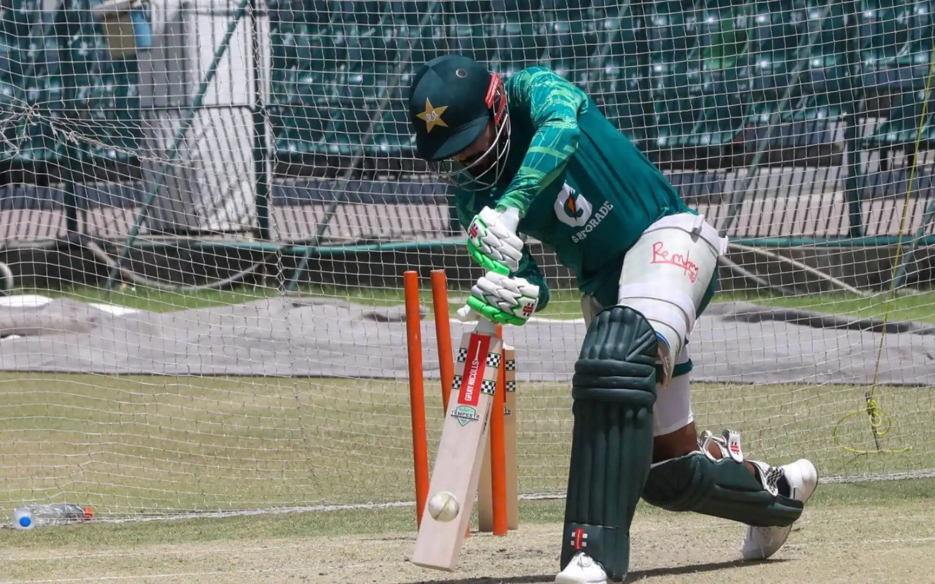Babar Azam in a practice session [Source: @babarazam258/X]