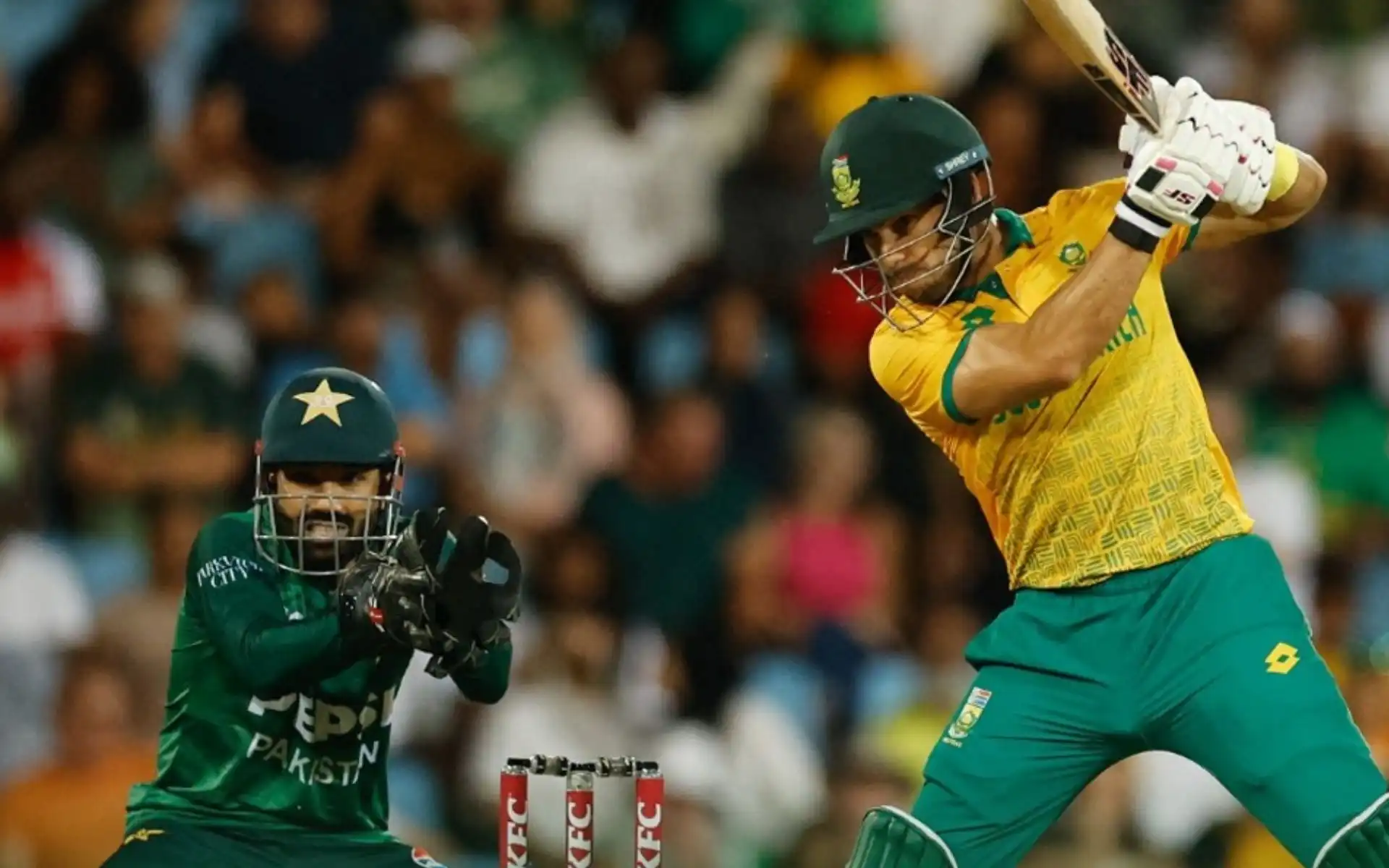 SA vs PAK 2nd T20I Highlights Hendricks Ton Outclasses Saim Ayub's 98
