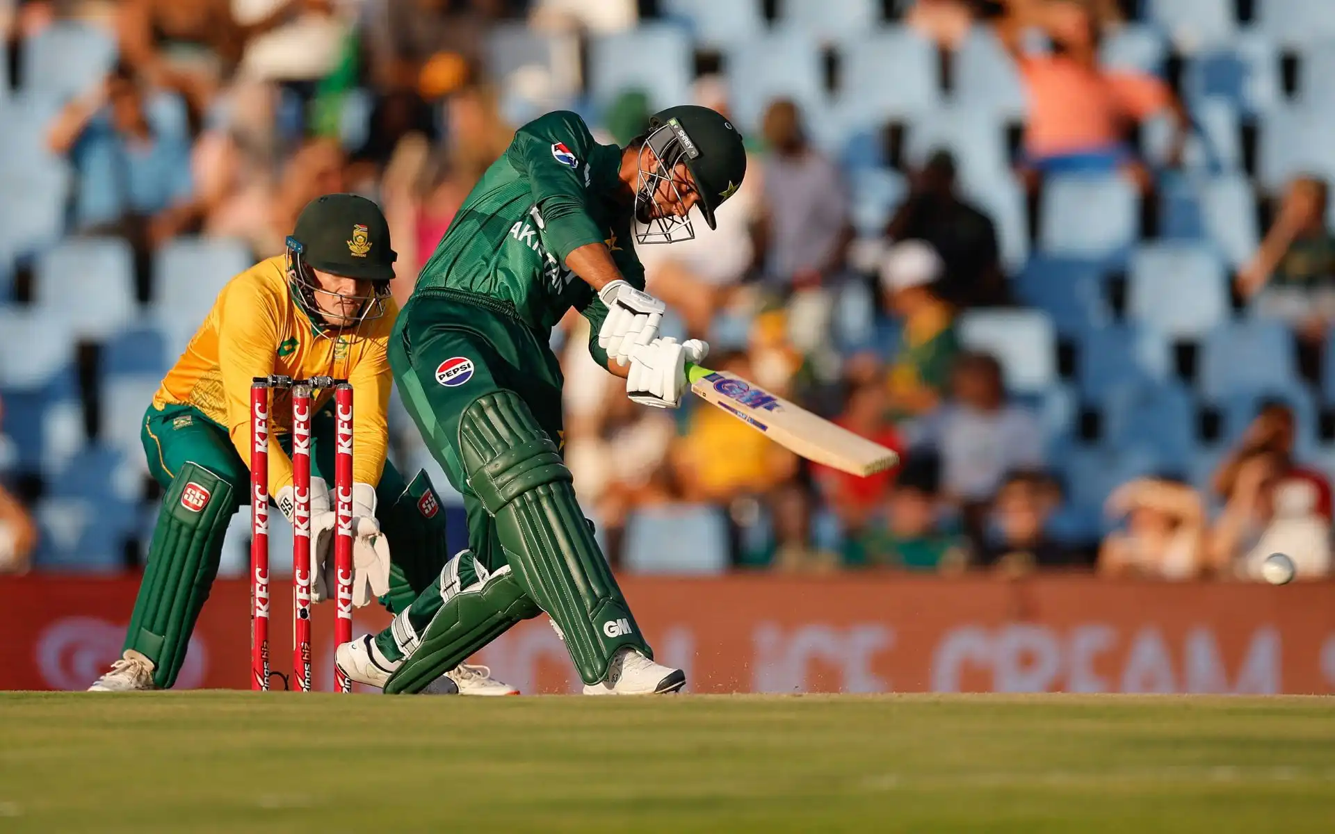 South Africa vs Pakistan - Gallery image 1