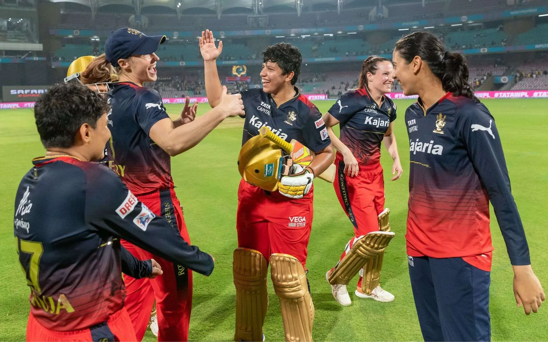 RCB celebrate a win. [Source: @ImTanujSingh]