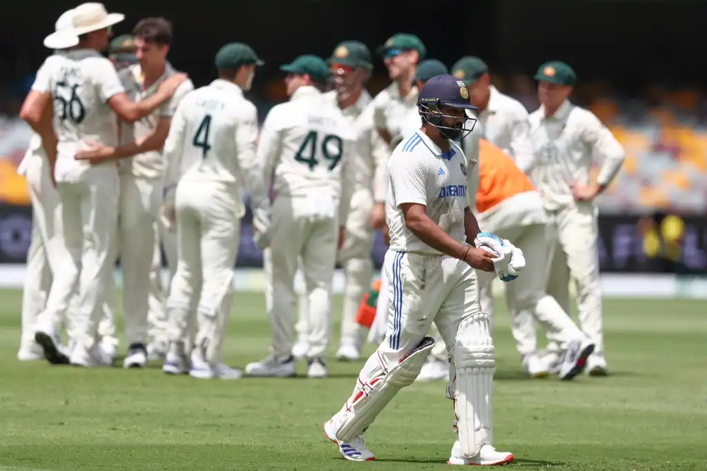 Rohit Sharma Dismissal - (Source:@AP)