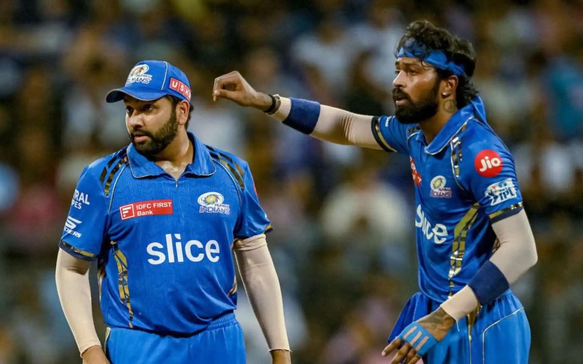 Rohit Sharma in IPL with Hardik Pandya (Source:@CricCrazyJohns/X.com)