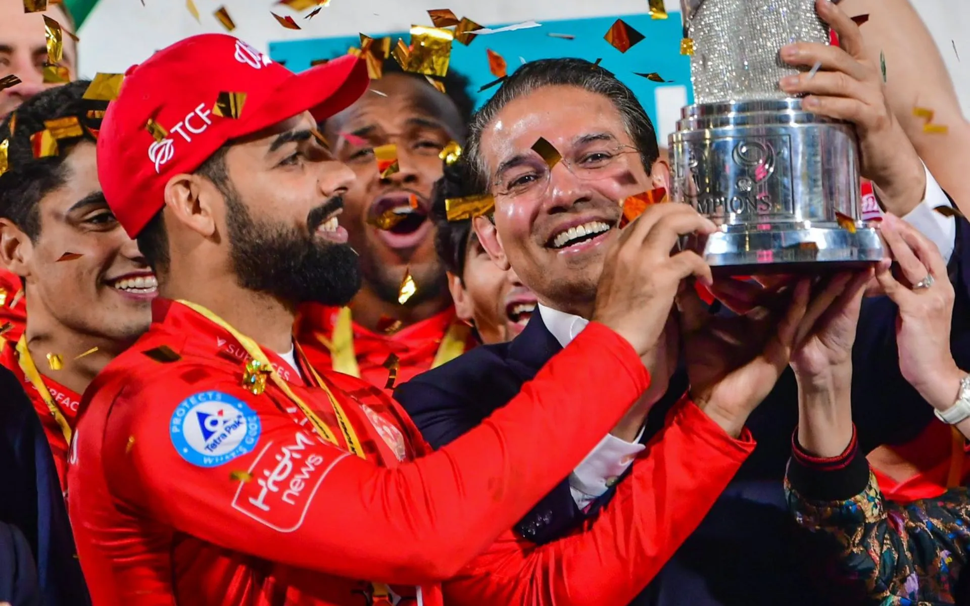 Islamabad United captain Shadab Khan with PSL 2024 trophy [Source: @IsbUnited/x]