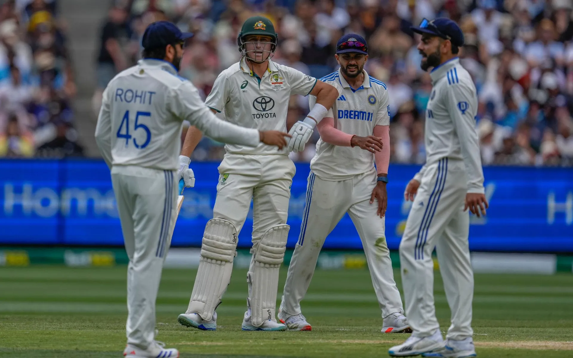 Kohli and Rohit having a conversation (Source: AP Photos)