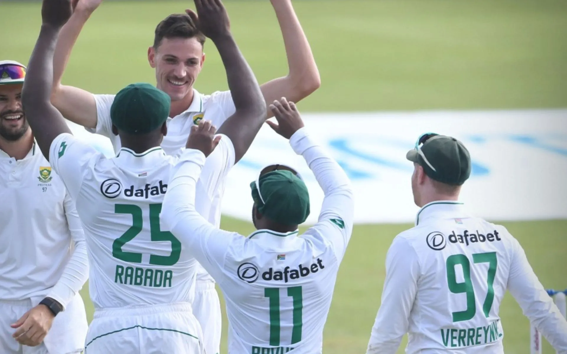 South African players celebrating a Pakistan wicket [Source: @ProteasMenCSA/x]