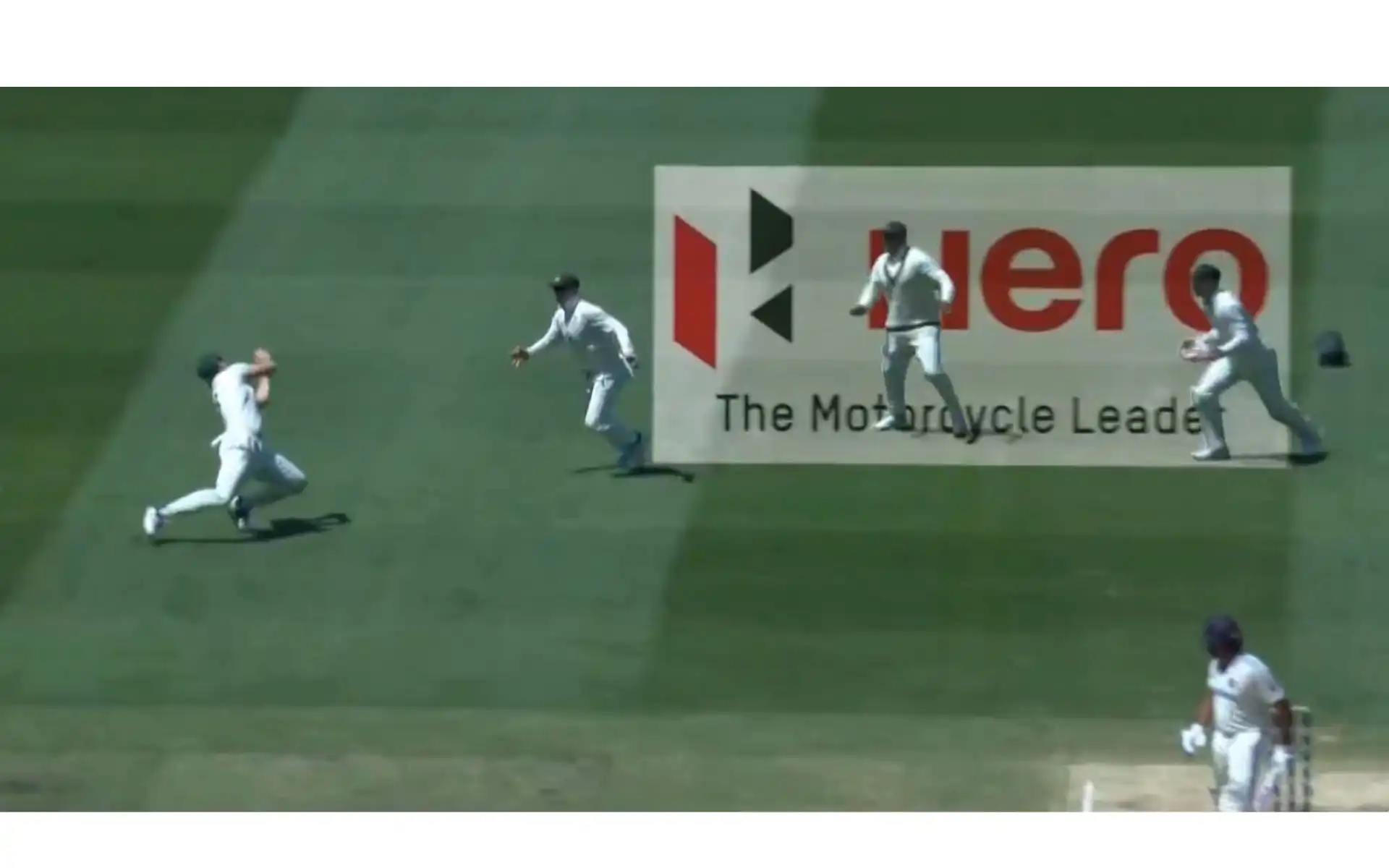Rohit Sharma left shocked after Mitchell Marsh's effort (Source: Screengrab)