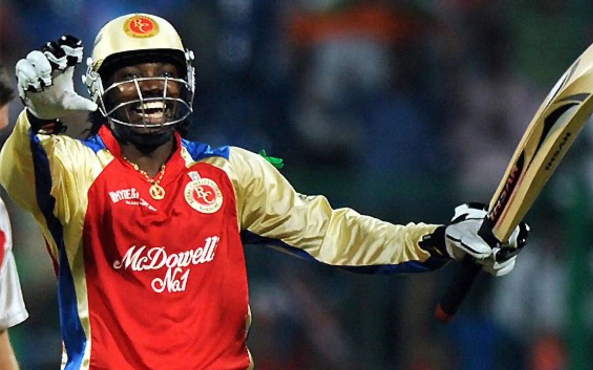 Chris Gayle For RCB [Source: @mufaddal_vohra/x.com