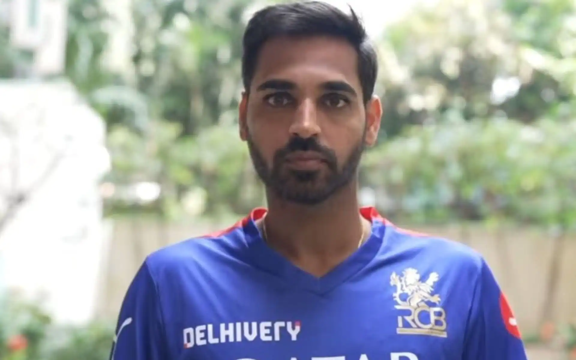 Bhuvneshwar Kumar in RCB jersey [Source: @CricCrazyJohns/x.com]