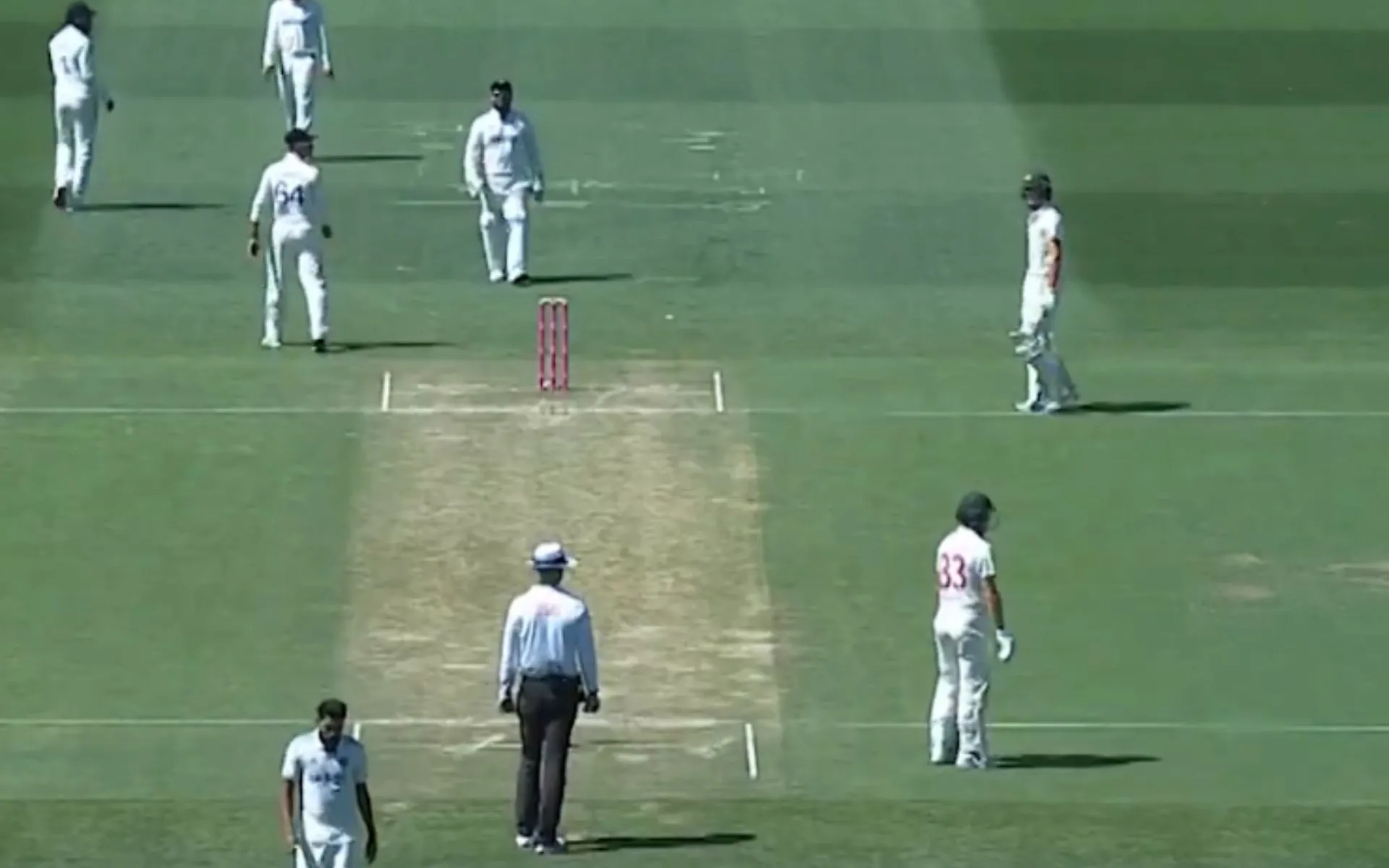 Yashasvi Jaiswal sledges Sam Konstas [Source: @StarSportsIndia/X.com]