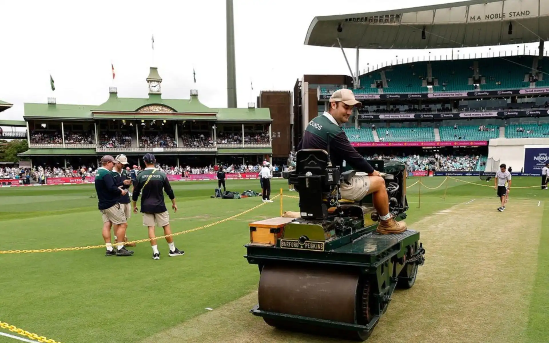 15 batters were dismissed on the third day of the last Sydney Test. [Source: @scg/X]