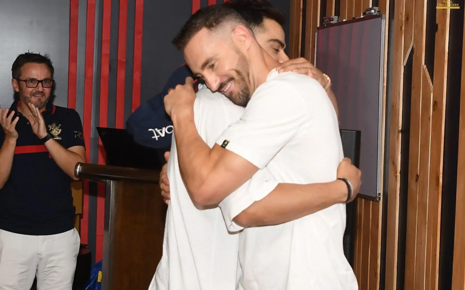Virat Kohli finds support from former teammate, Faf du Plessis [Source: @RCBTweets/X.com]