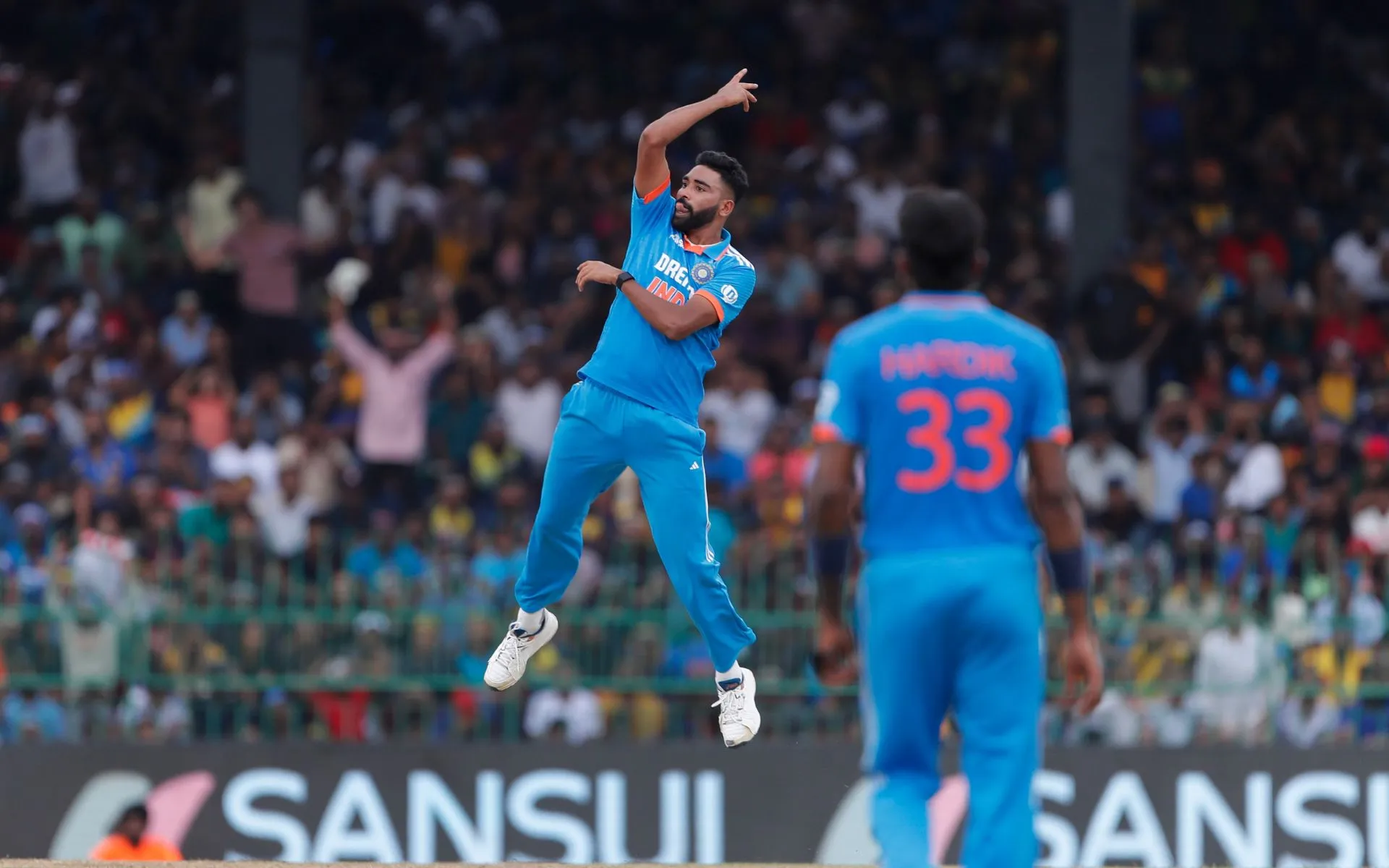 Mohammed Siraj celebrates a wicket. [Source: @cricketontnt/X]