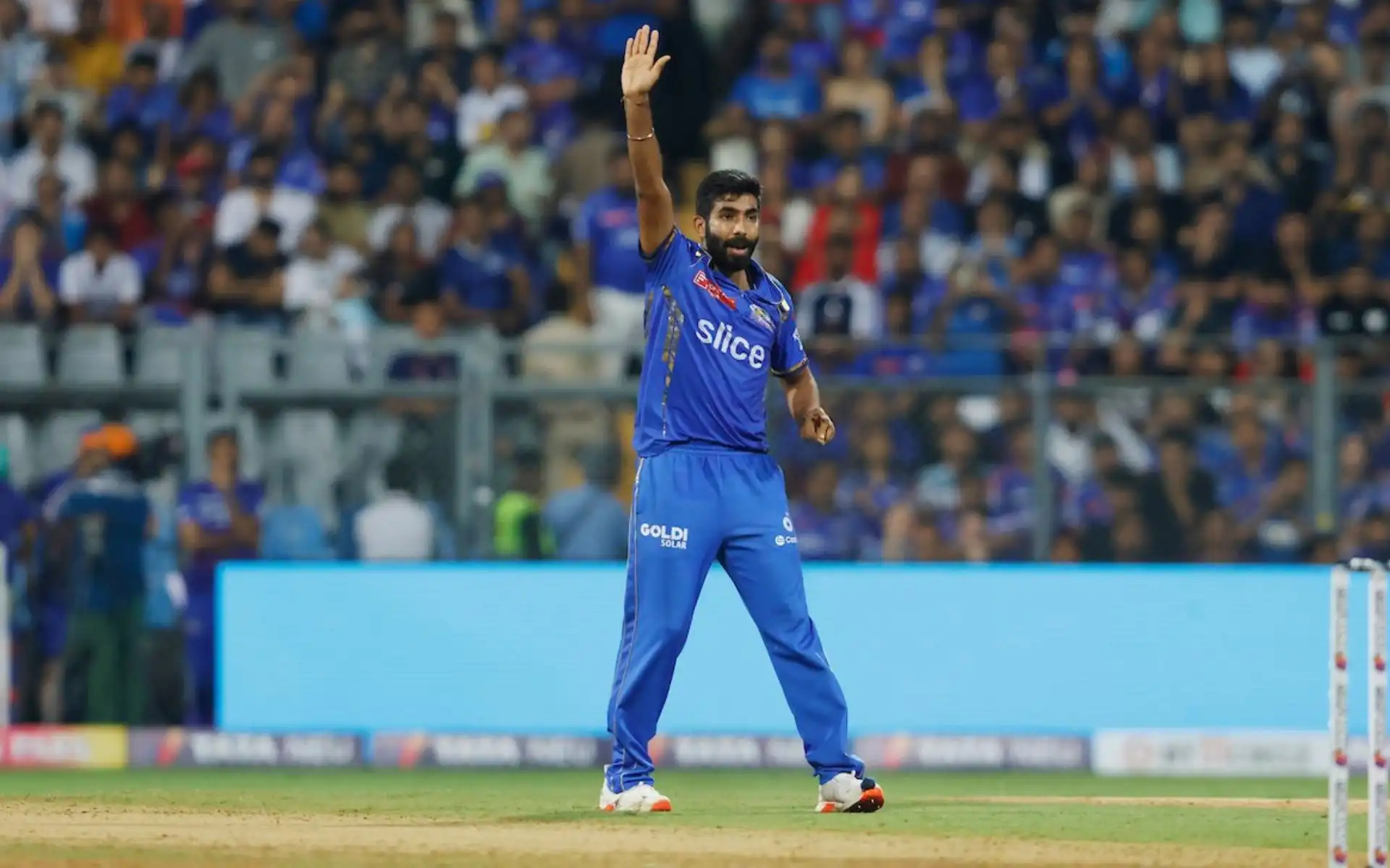 Jasprit Bumrah for MI [Source: @CricCrazyJohns/x.com]