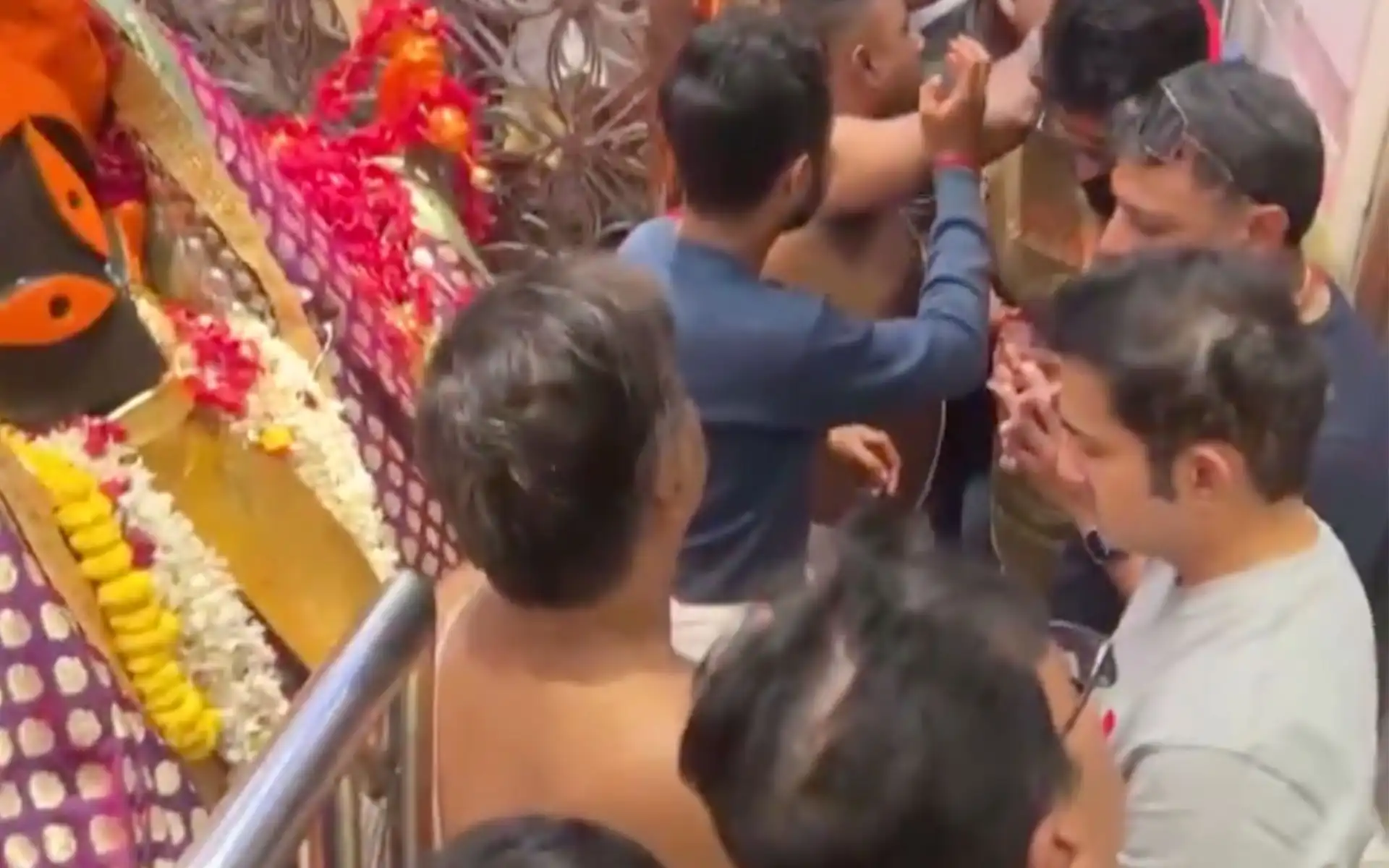 Gautam Gambhir at Kalighat Temple, Kolkata (Source:@CricCrazyJohns,x.com)