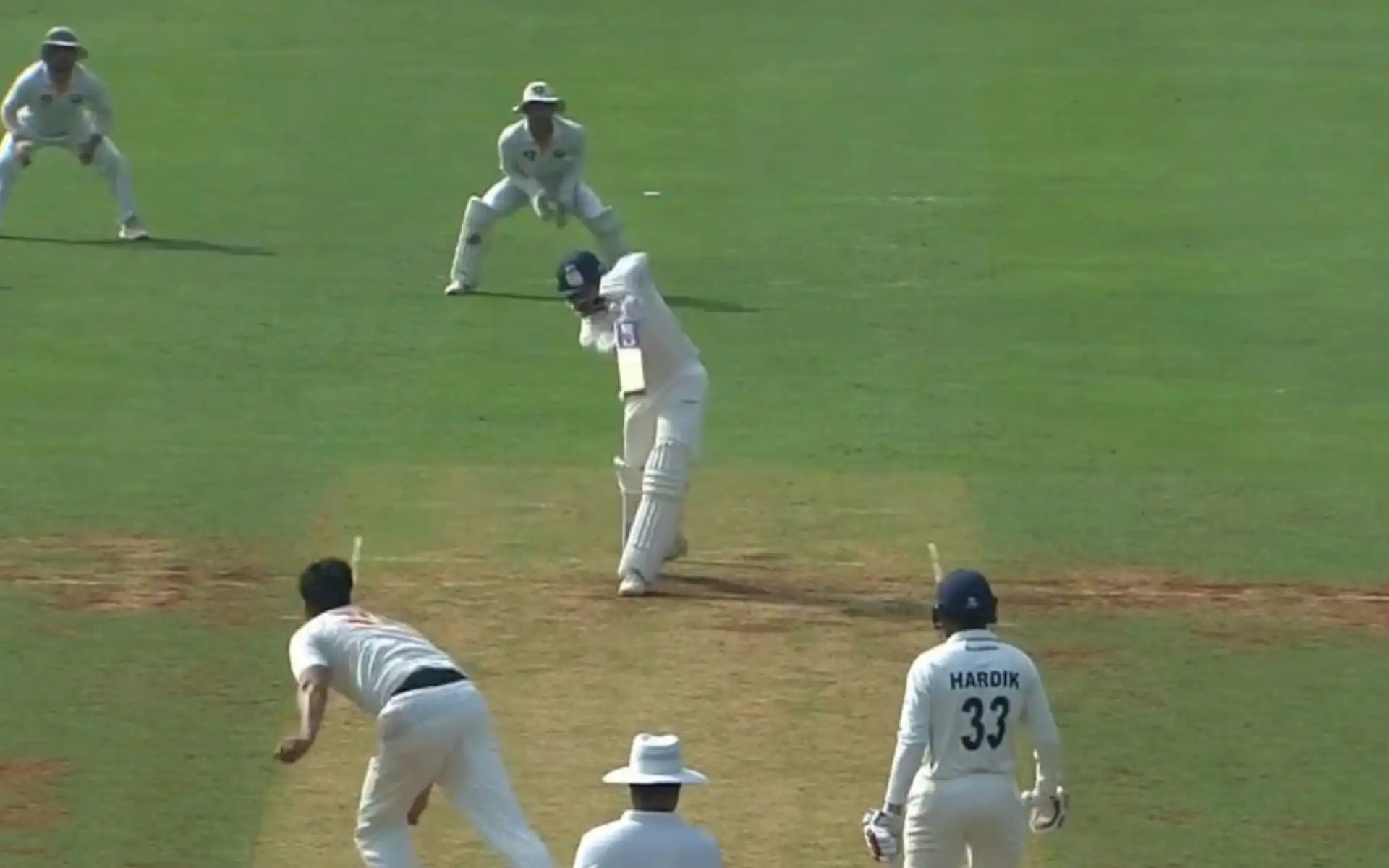 Shreyas Iyer starts with a bang first-ball six [Source: @Crickethrill/X.com]