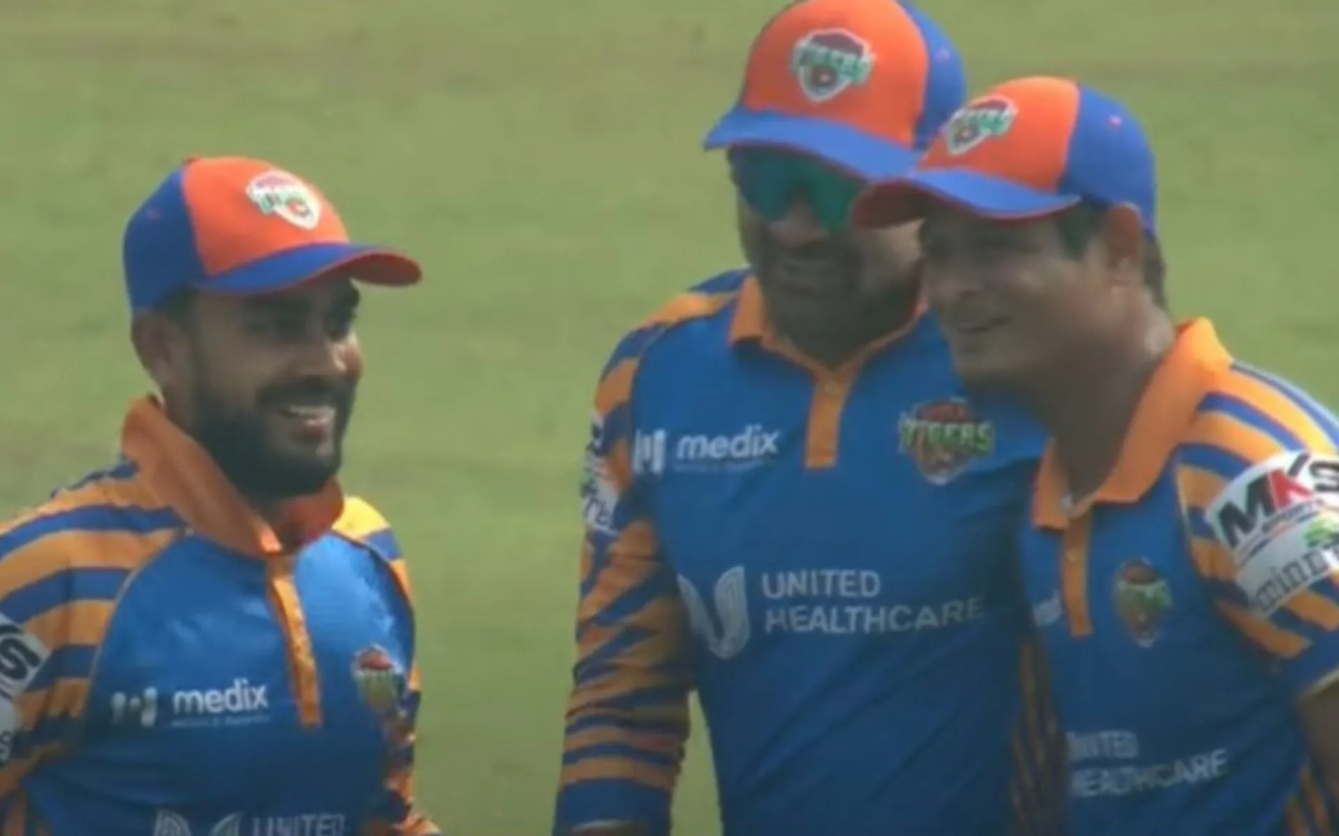 Khulna Tigers players celebrating a wicket [Source: @TSportsbd/YouTube]