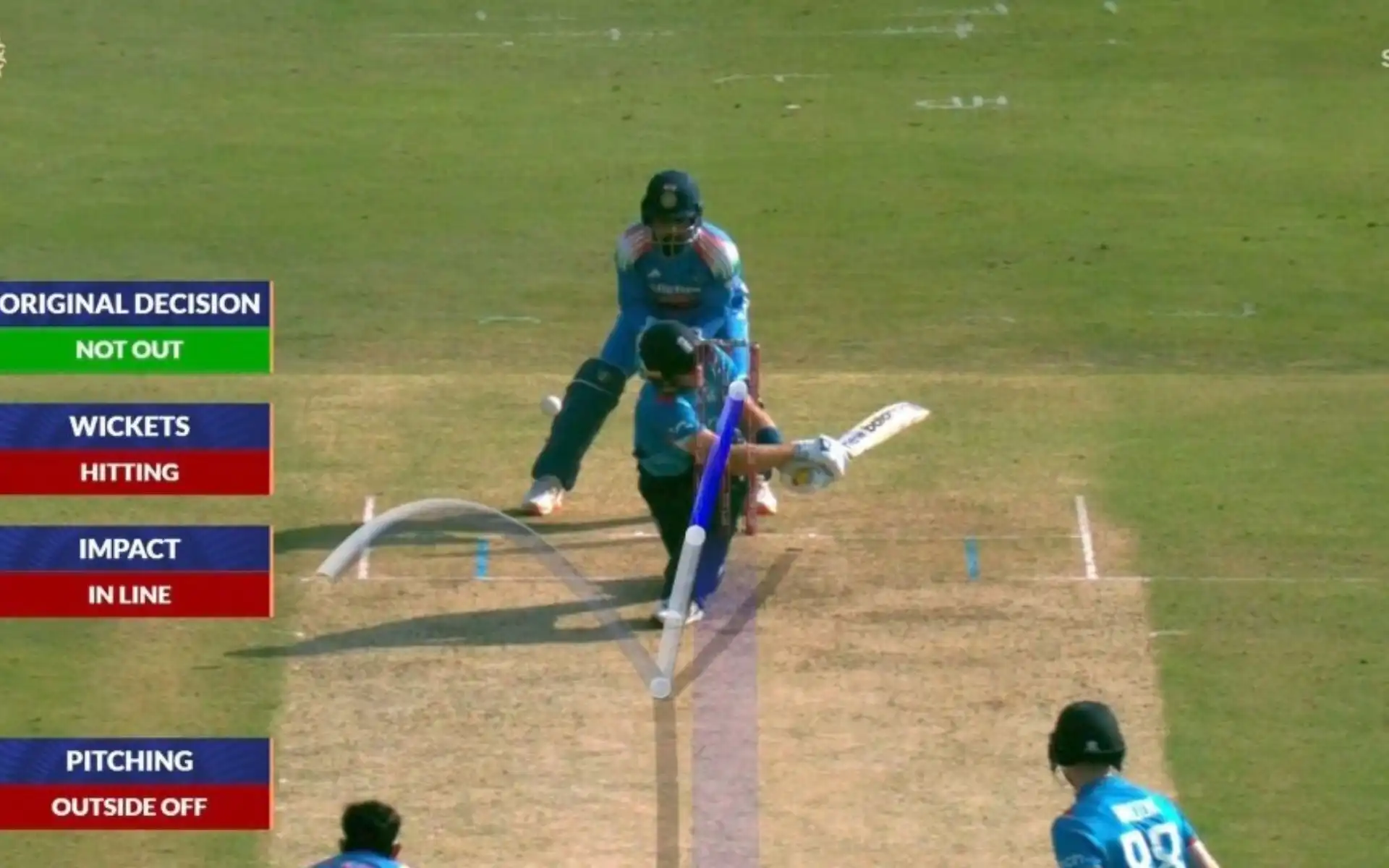 KL Rahul misjudged the DRS call vs Joe Root [Source: @BottomEdge/x.com]