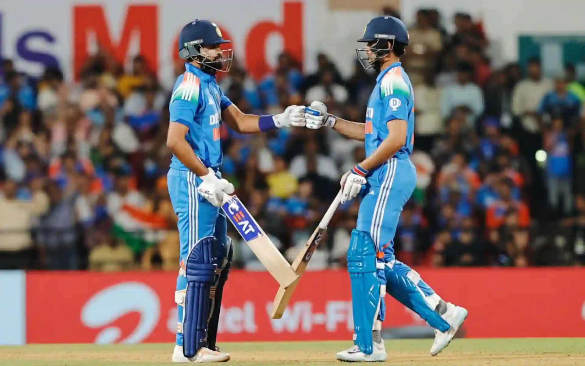Shreyas Iyer and Shubman Gill for India. [Source - BCCI/x.com]