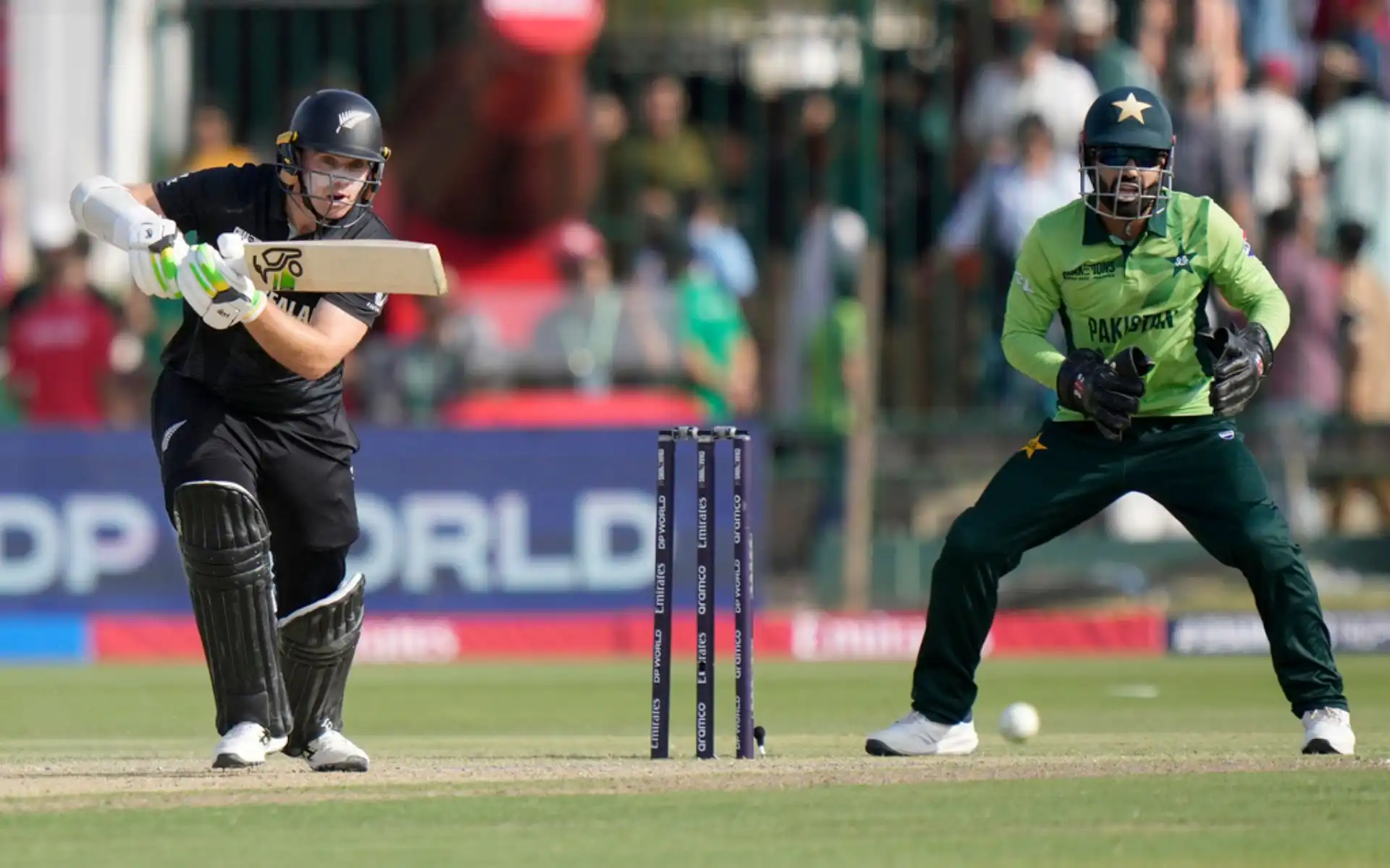 NZ posted 320 runs vs Pakistan [Source: AP]