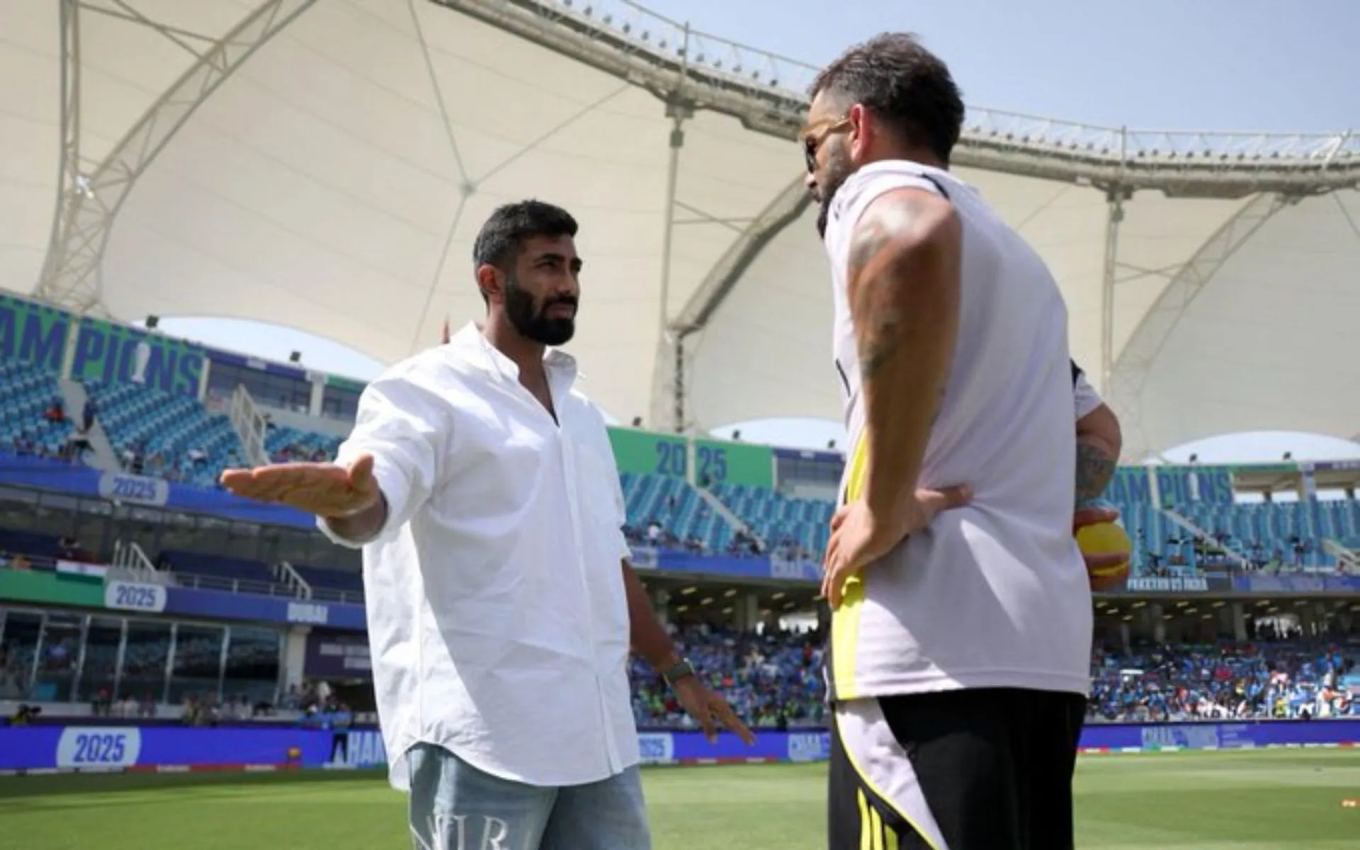 Jasprit Bumrah & Virat Kohli [Source: @mufaddal_vohra/x.com]