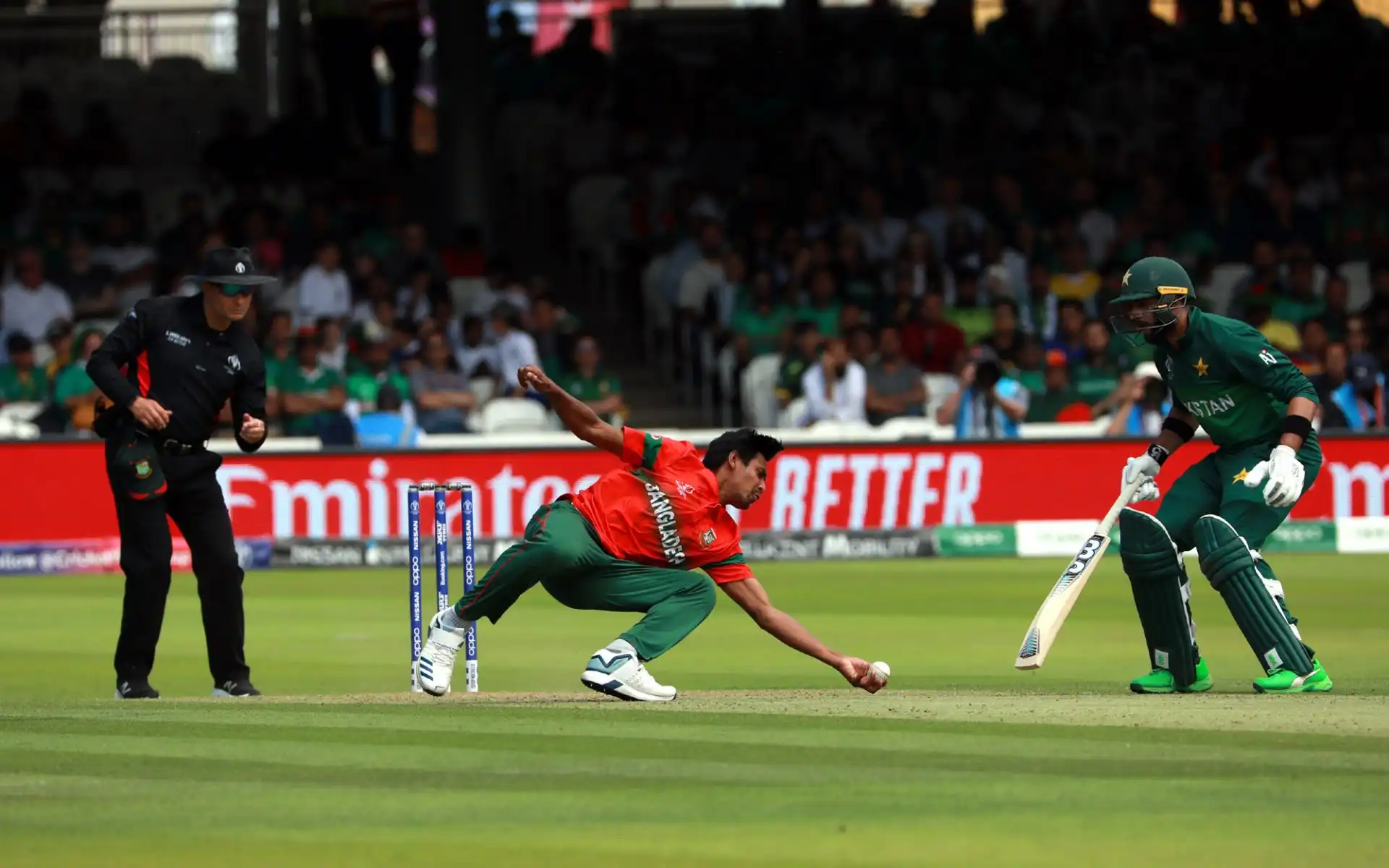 3. ICC Cricket World Cup 2019 – Pakistan won by 94 runs [Source: @tigercricket]