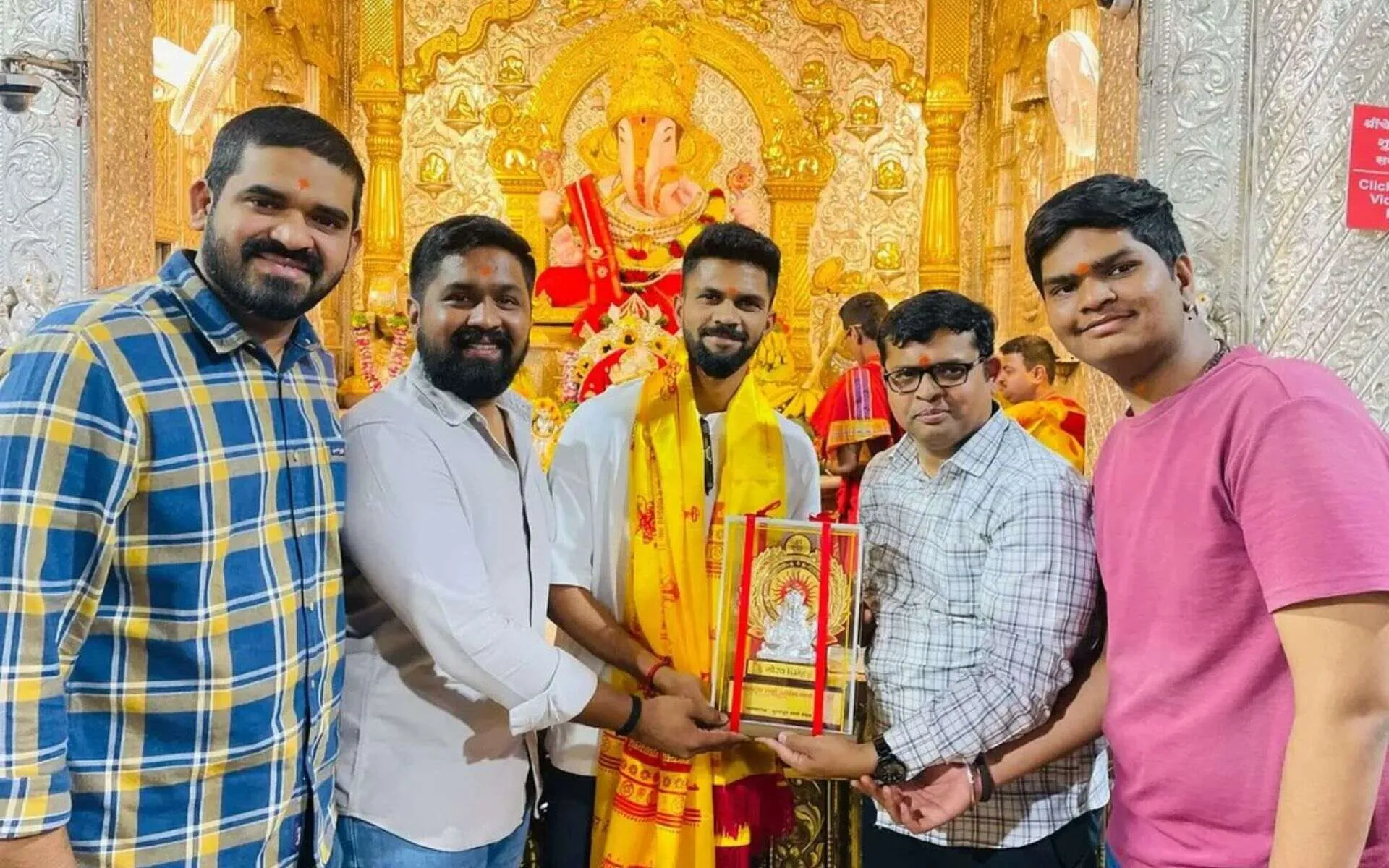 Ruturaj Gaikwad at a temple [Source: @CricCrazyJohns/x]