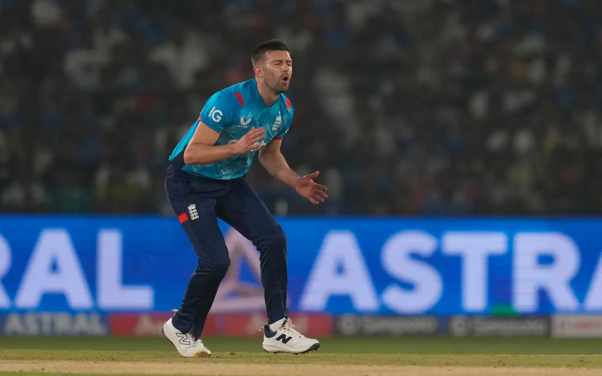Mark Wood will have a scan in England [Source: AP Photos]